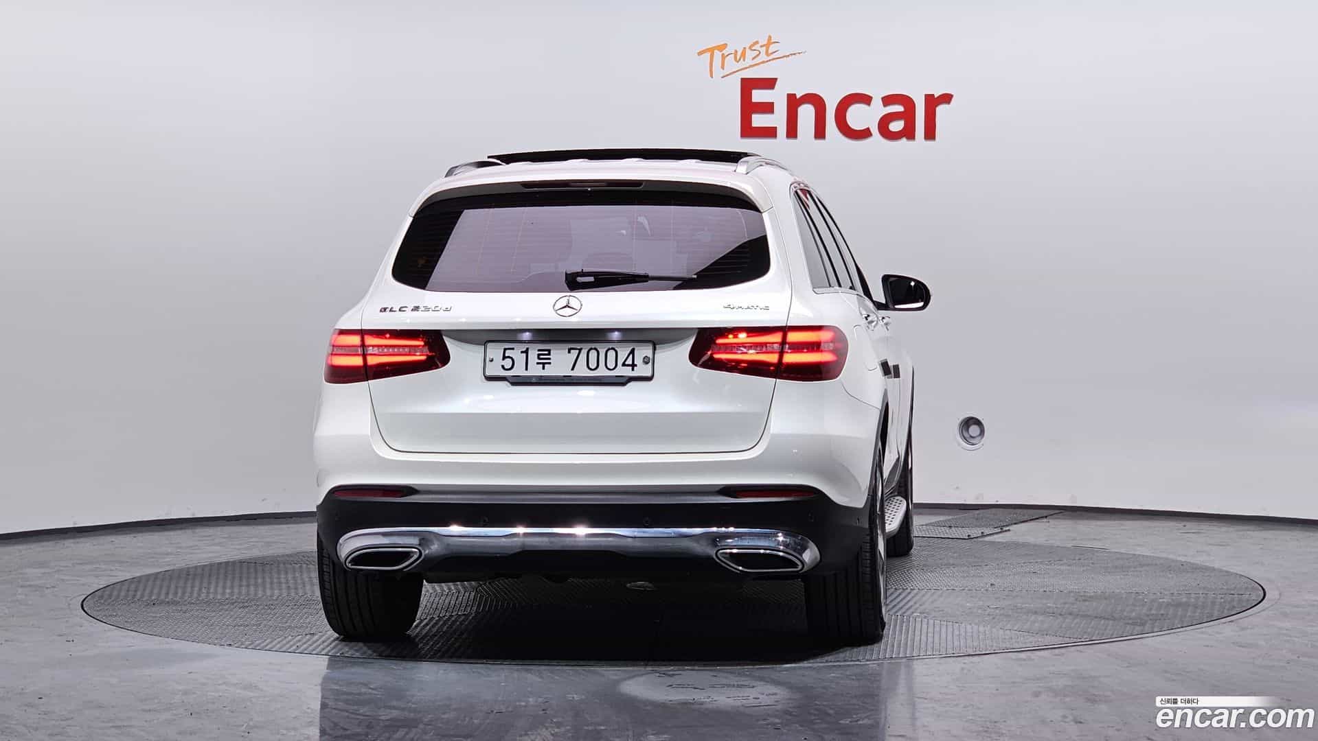 GLC-Class Mercedes-Benz 2017.2-OUTER-004