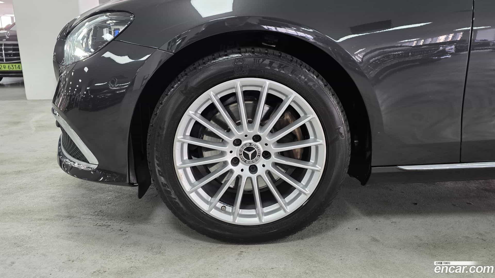 E-Class Mercedes-Benz 2021.0-OUTER-005