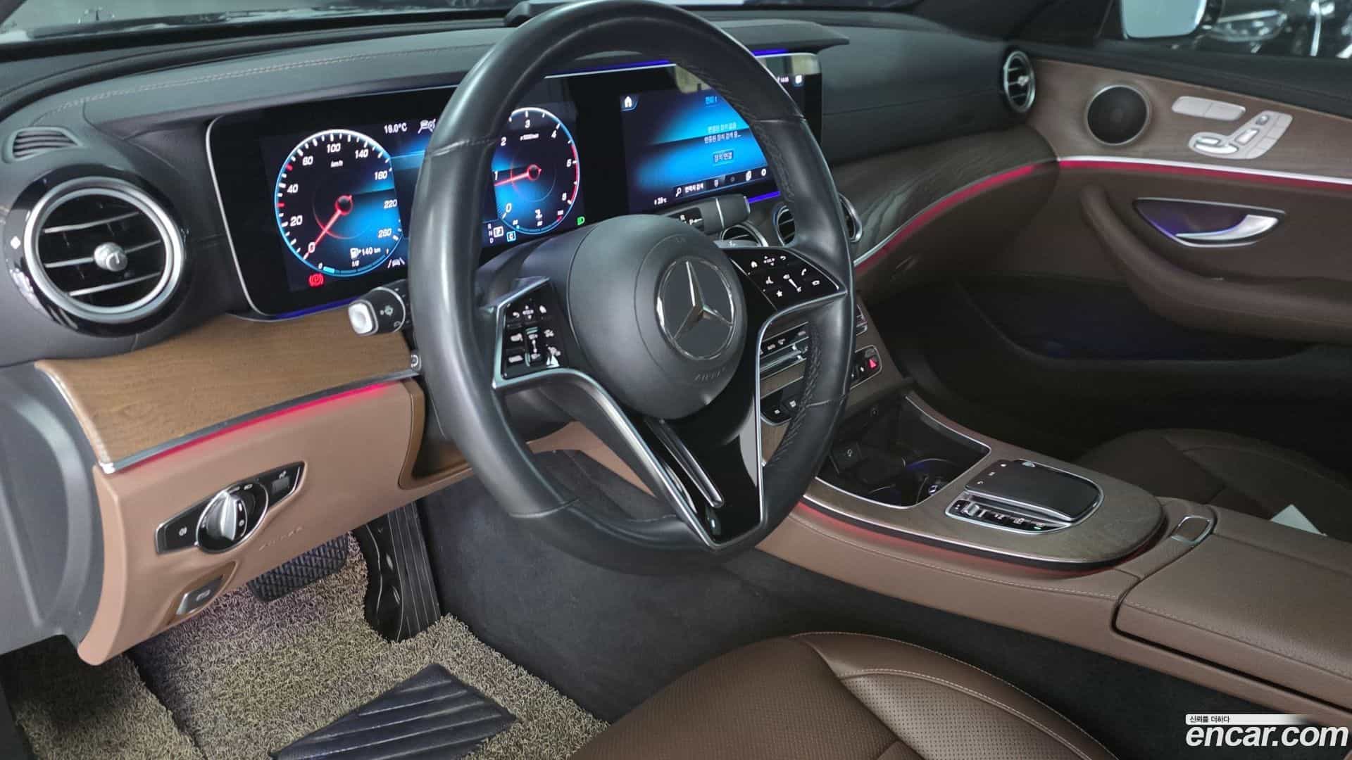 E-Class Mercedes-Benz 2021.0-OPTION-017