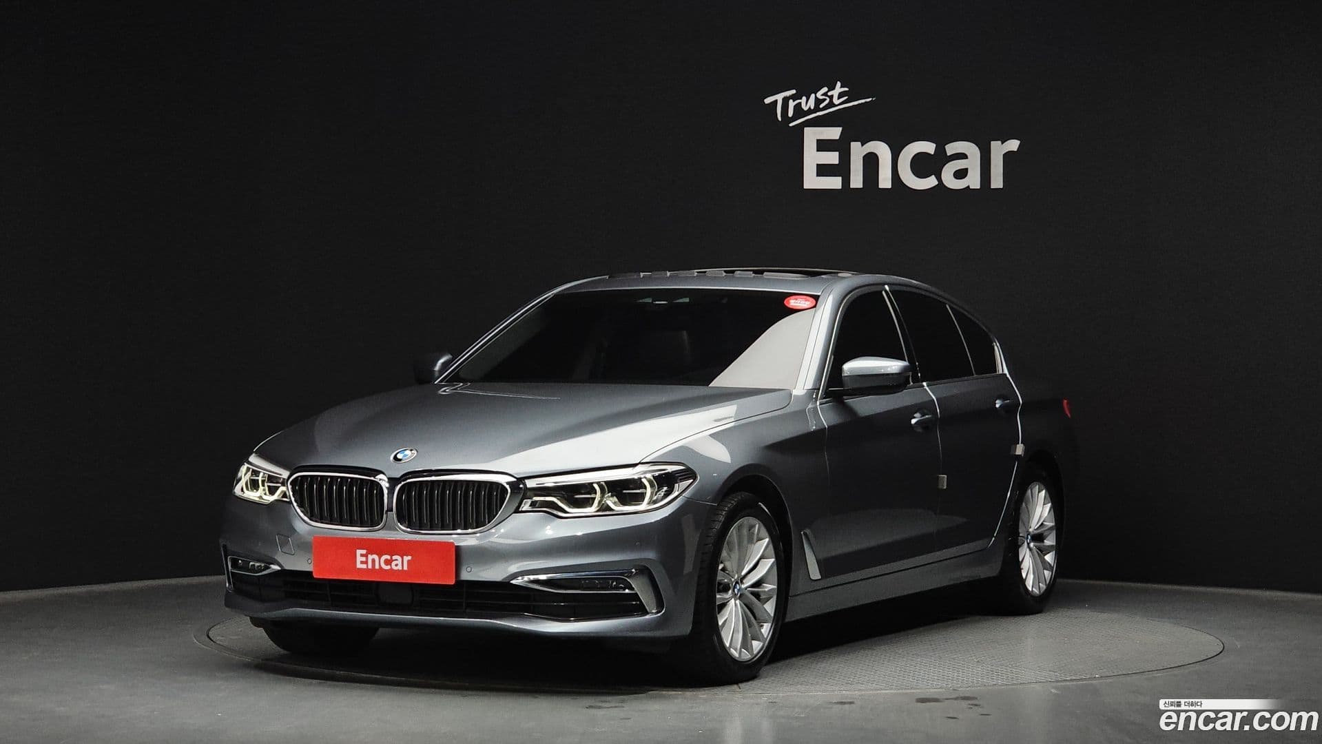 Main__Slider__Photo:5-Series BMW 2019.11-0