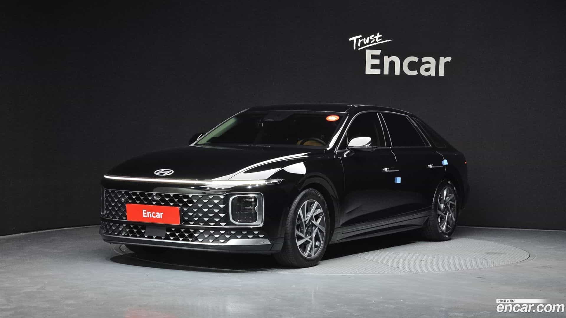 Grandeur Hyundai 2023.0-OUTER-001