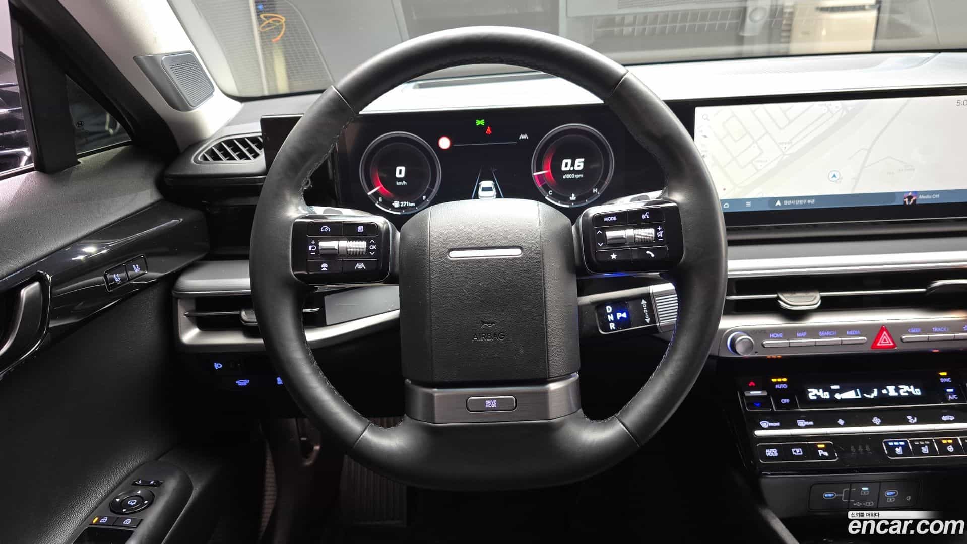 Grandeur Hyundai 2023.0-OPTION-017