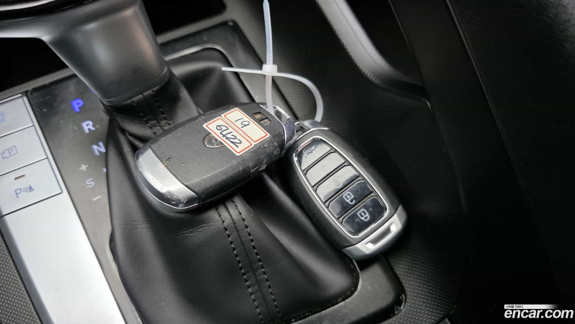 AVANTE Hyundai 2022.0-OPTION-024