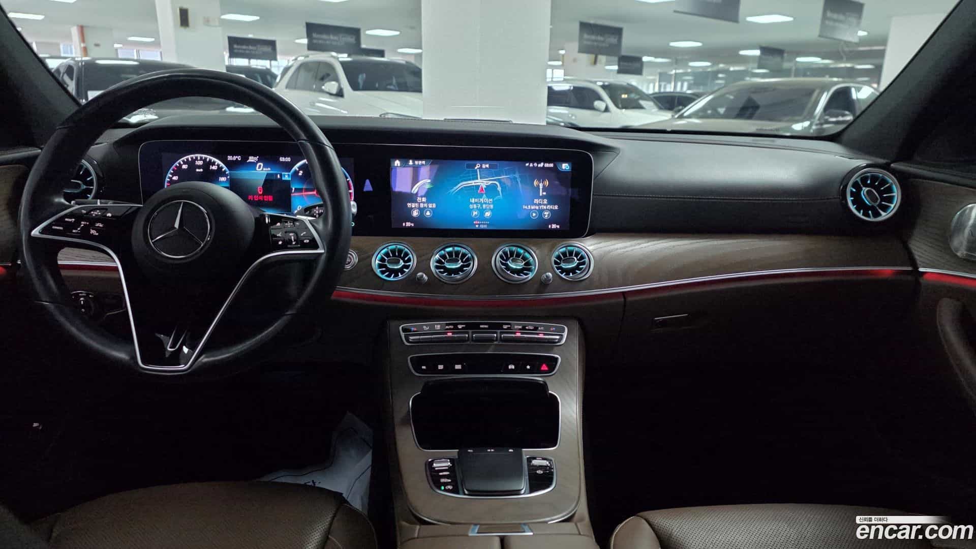 E-Class Mercedes-Benz 2022.0-INNER-007