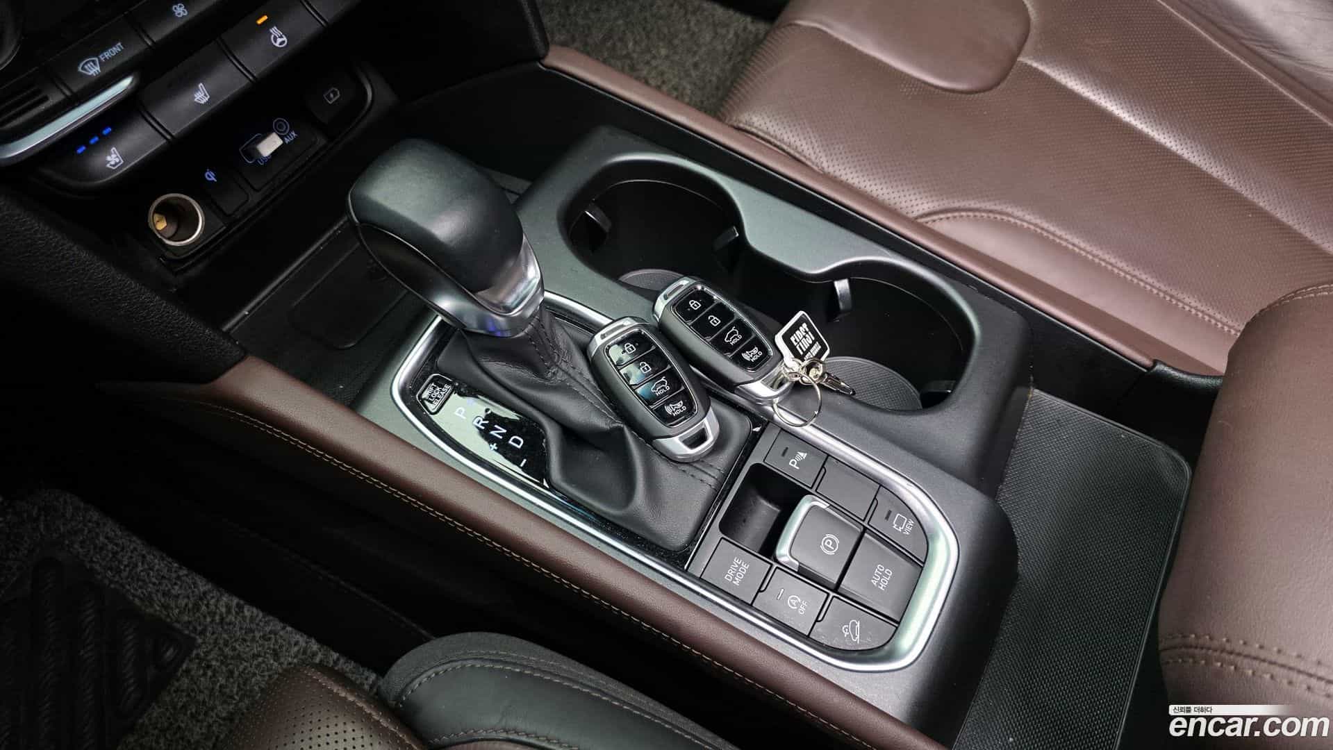 Santafe Hyundai 2019.2-INNER-009