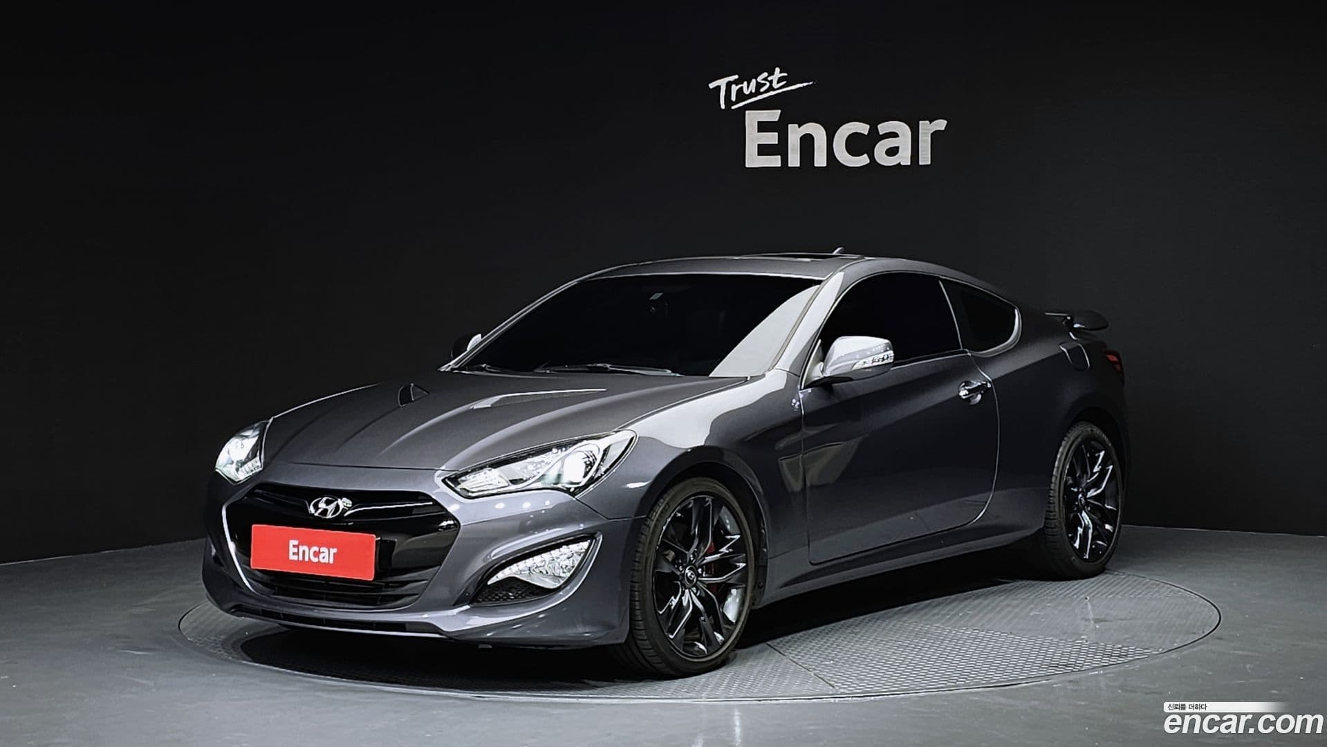 Main__Slider__Photo:Genesis Hyundai 2015.4-0