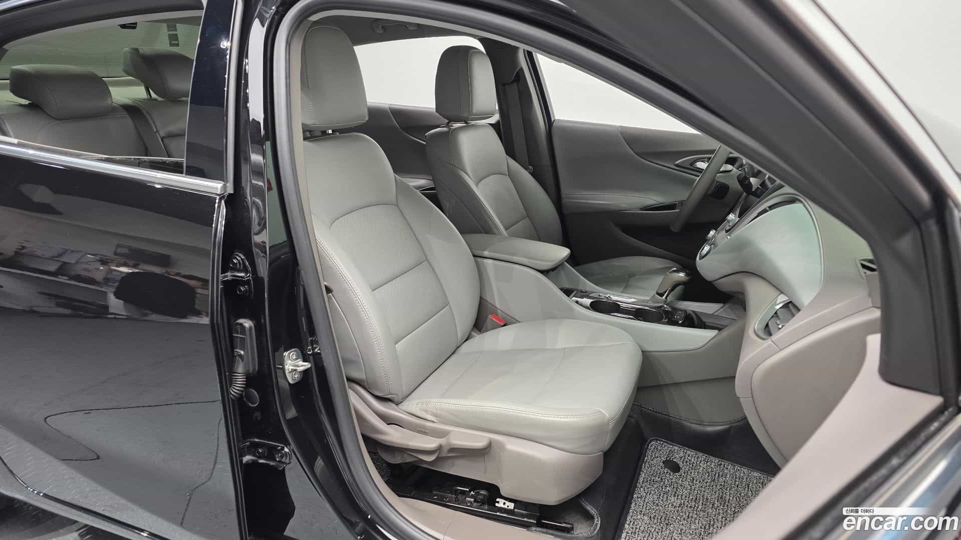 Malibu Chevrolet 2019.5-INNER-010