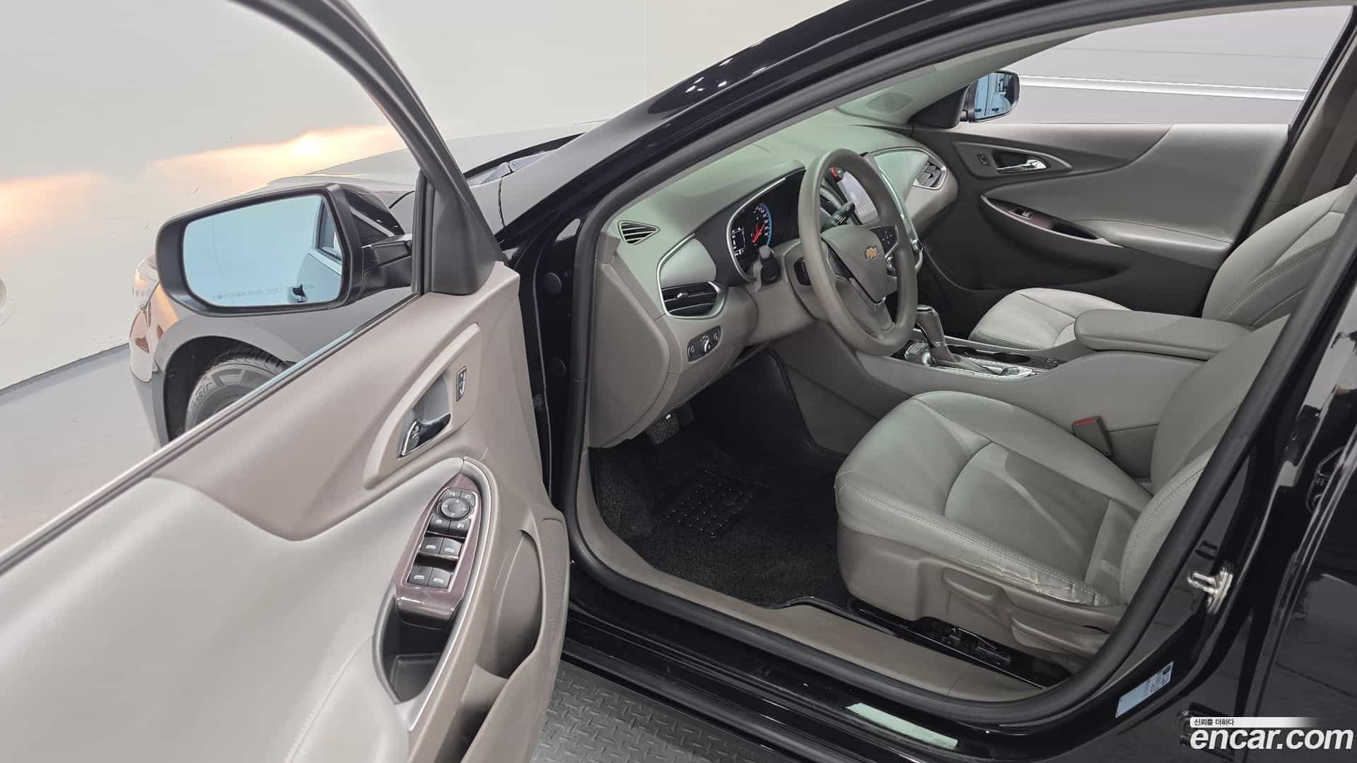 Malibu Chevrolet 2019.5-OPTION-015