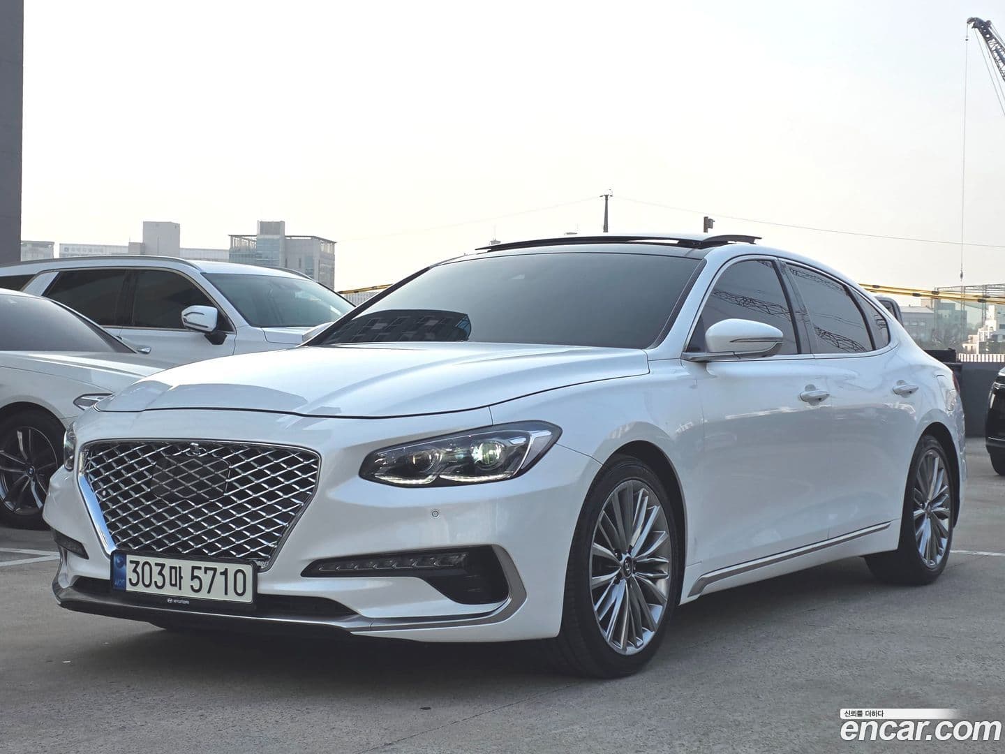 Main__Slider__Photo:Grandeur Hyundai 2019.9-0