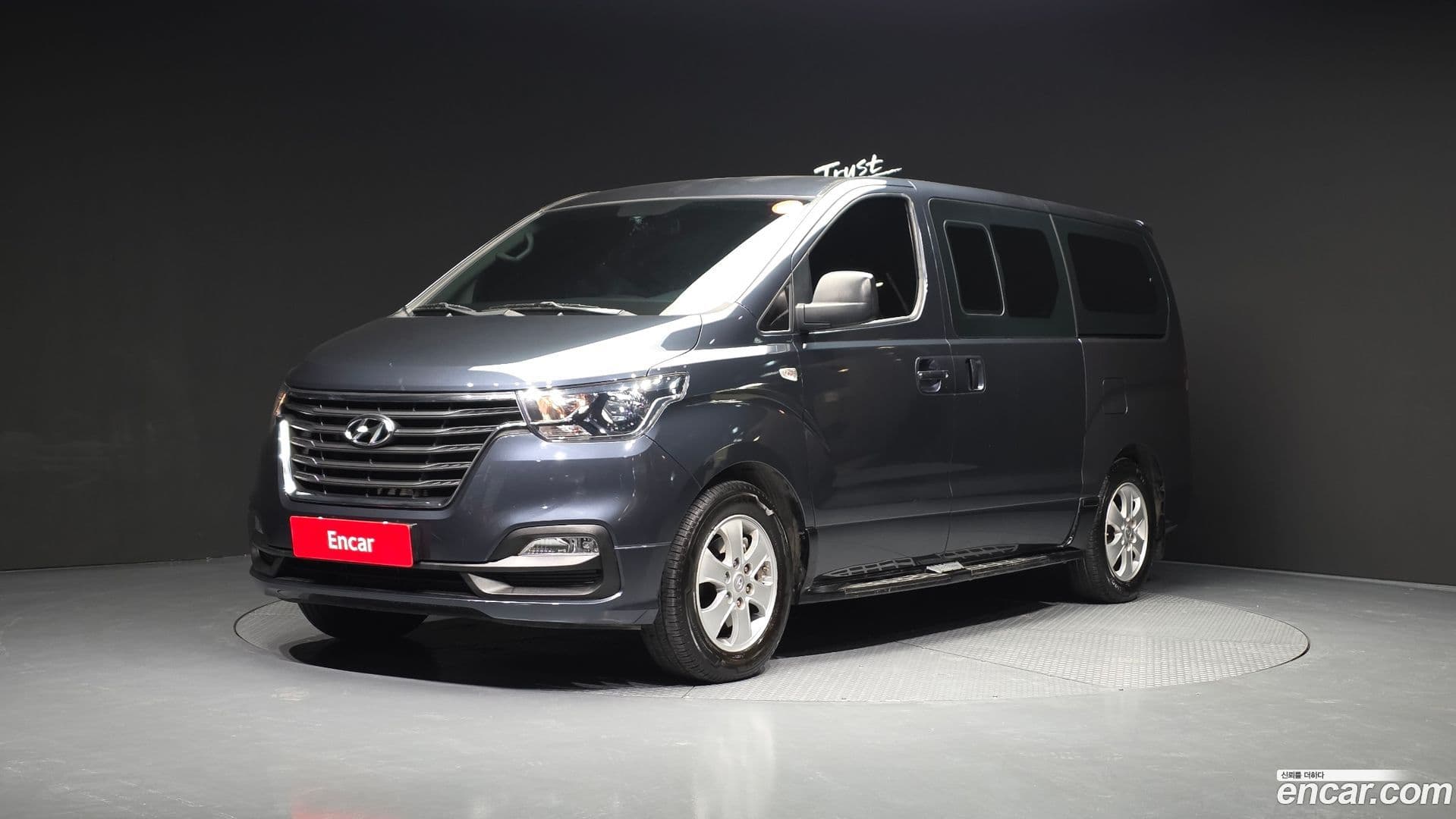 Main__Slider__Photo:Starex Hyundai 2018.9-0