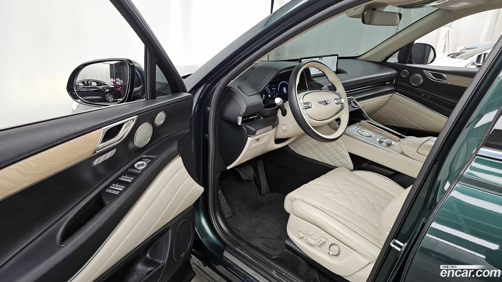 GV80 Genesis 2021.11-OUTER-001