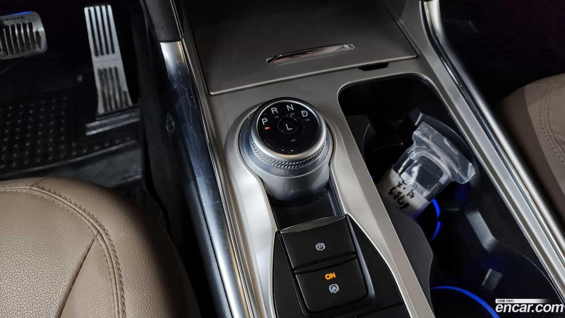 Explorer Ford 2021.7-INNER-009