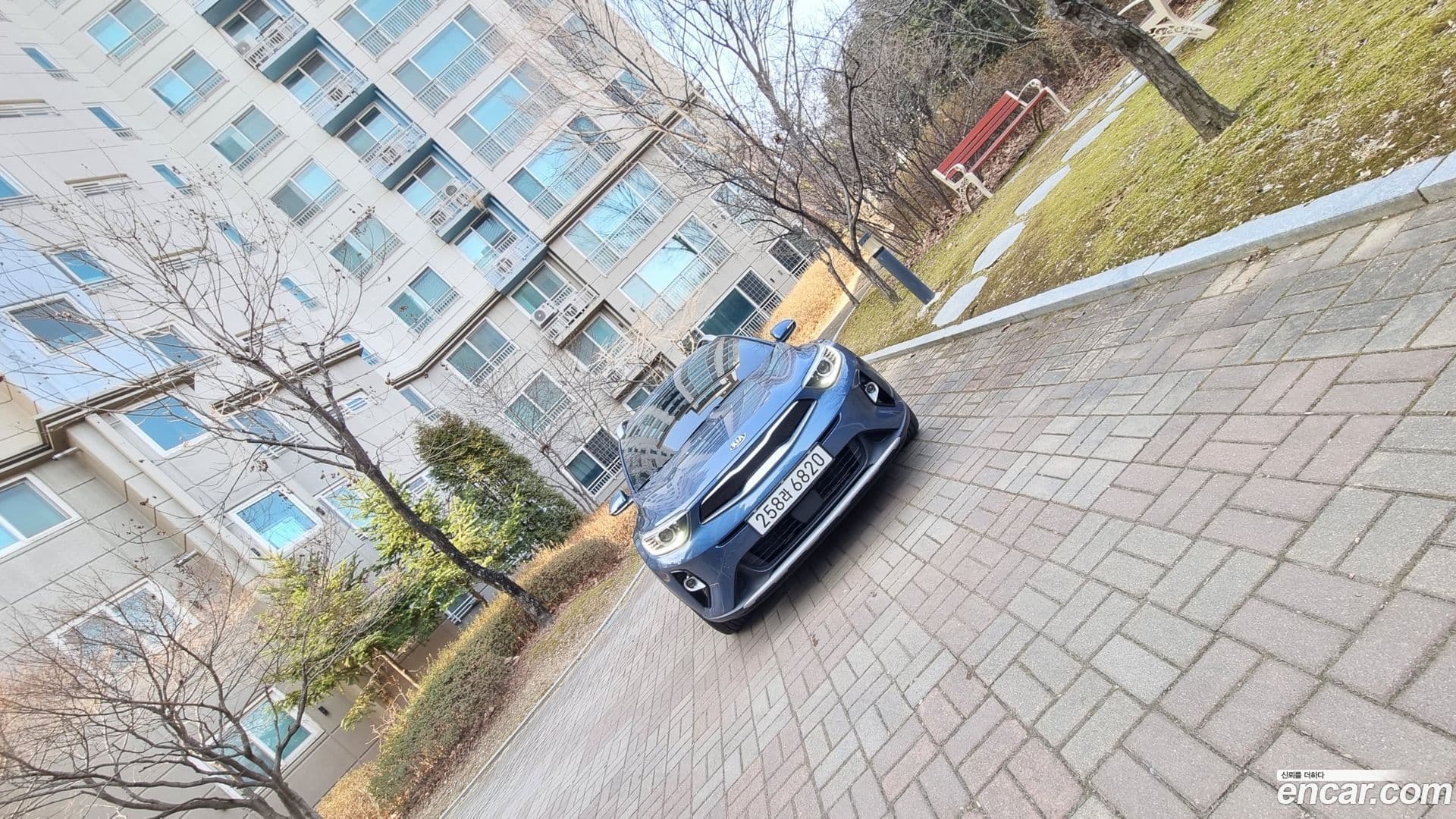 Main__Slider__Photo:Stonic Kia 2019.8-0