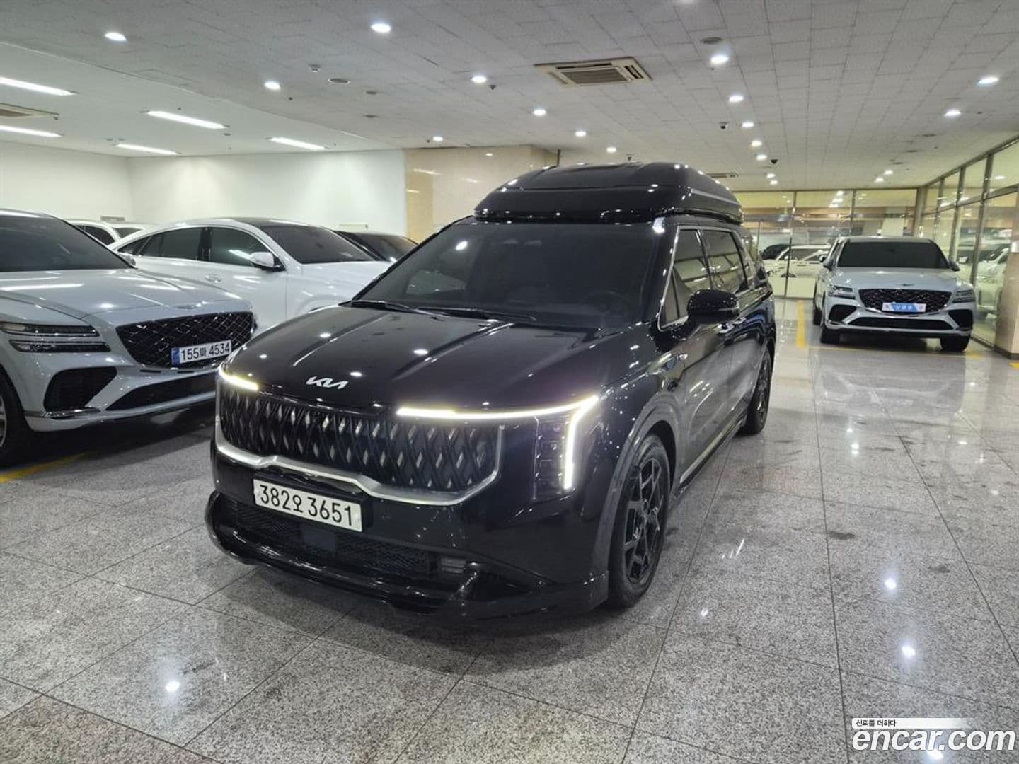 Main__Slider__Photo:Canival Kia 2024.4-0