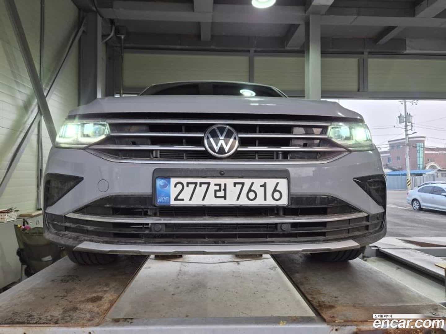 Tiguan Volkswagen 2021.8-OUTER-001