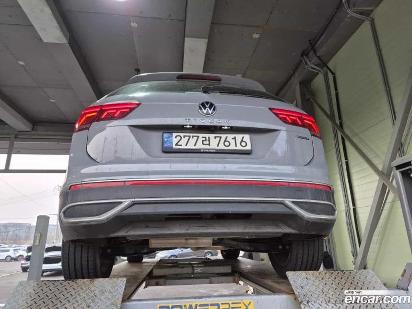Tiguan Volkswagen 2021.8-OUTER-002