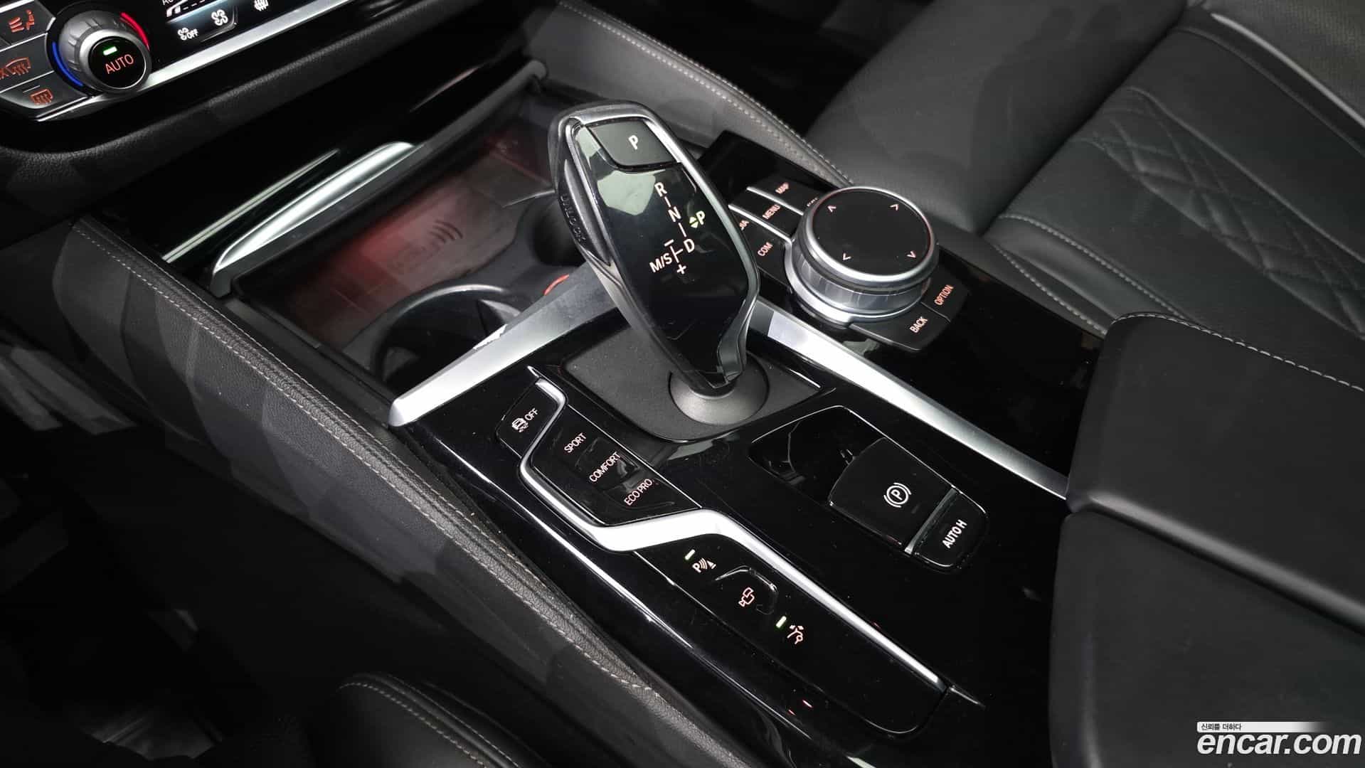 Gran Turismo BMW 2021.3-INNER-009