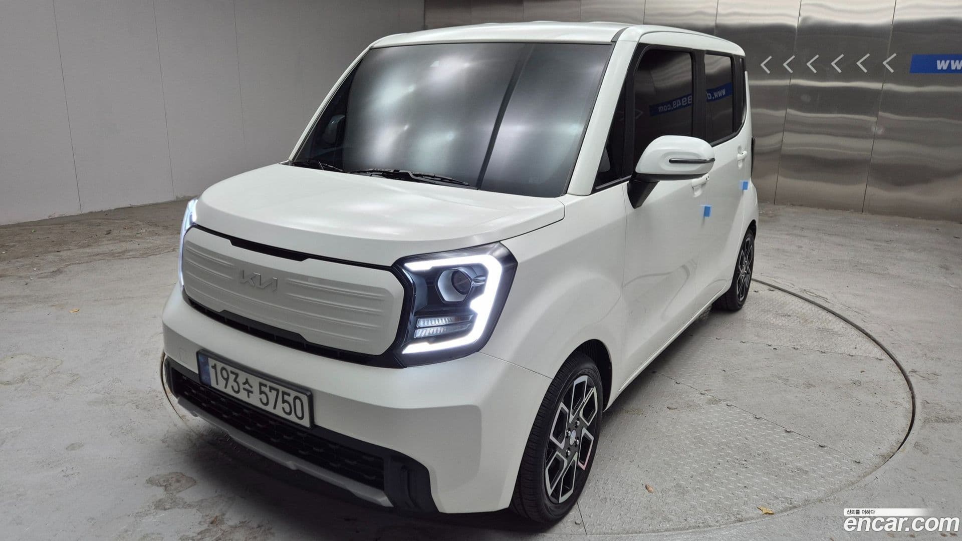 Main__Slider__Photo:RAY Kia 2022.9-0