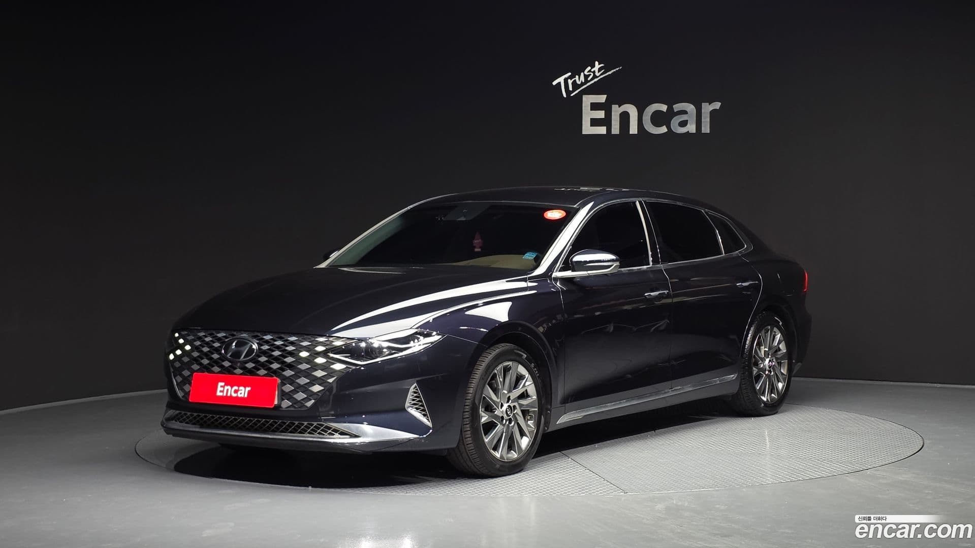 Main__Slider__Photo:Grandeur Hyundai 2021.2-0
