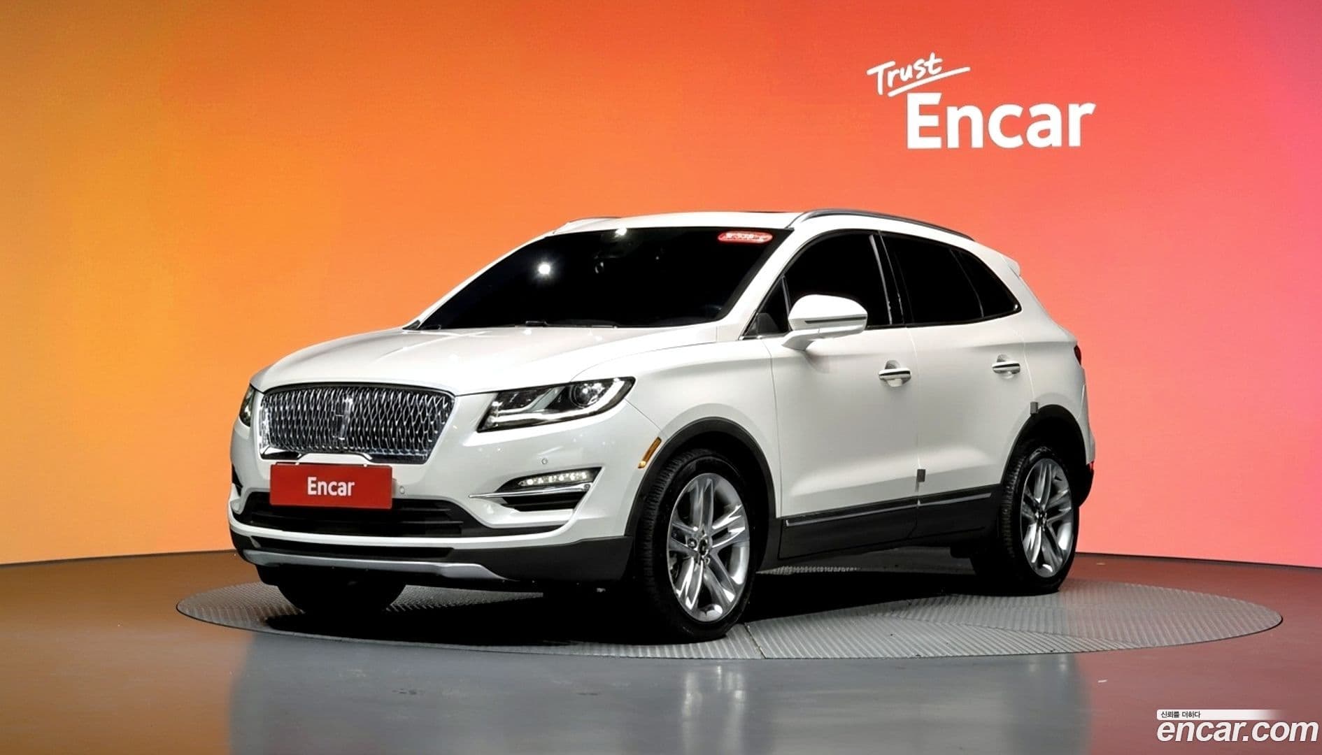 Main__Slider__Photo:MKC Lincoln 2019.6-0