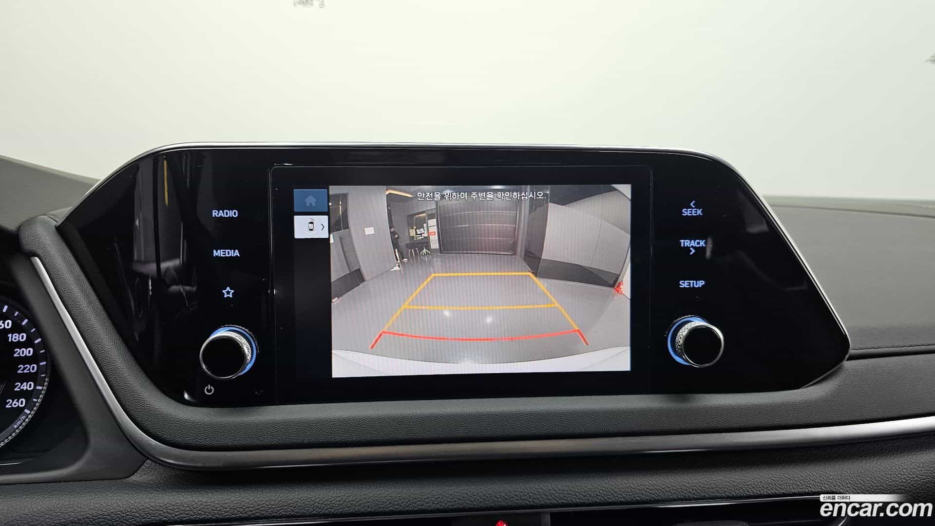 Sonata Hyundai 2023.1-OPTION-023