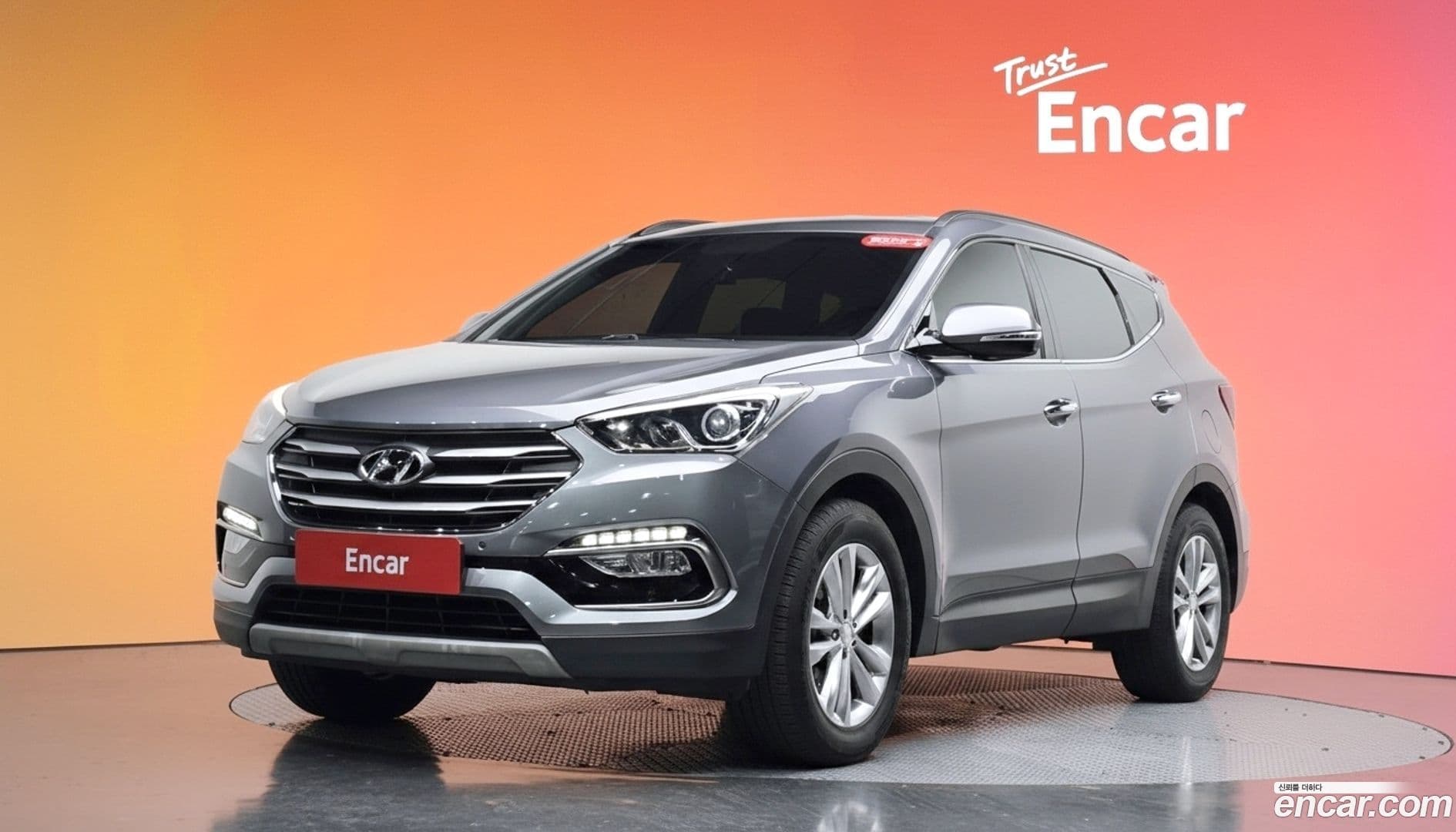Main__Slider__Photo:Santafe Hyundai 2018.1-0