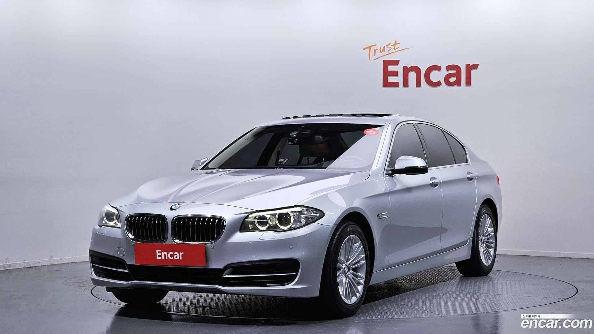 Main__Slider__Photo:5-Series BMW 2014.11-0