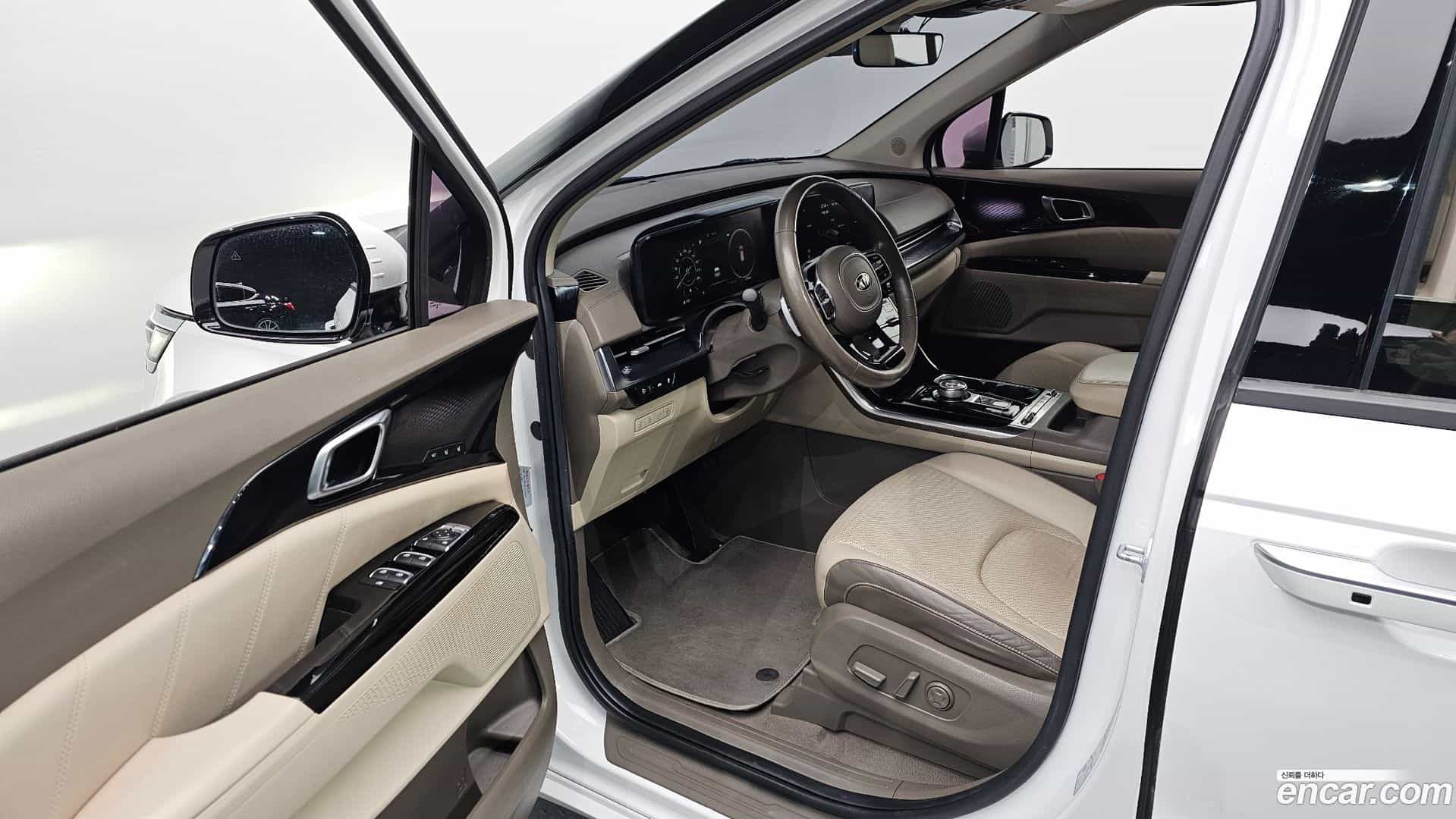 Canival Kia 2021.2-INNER-010