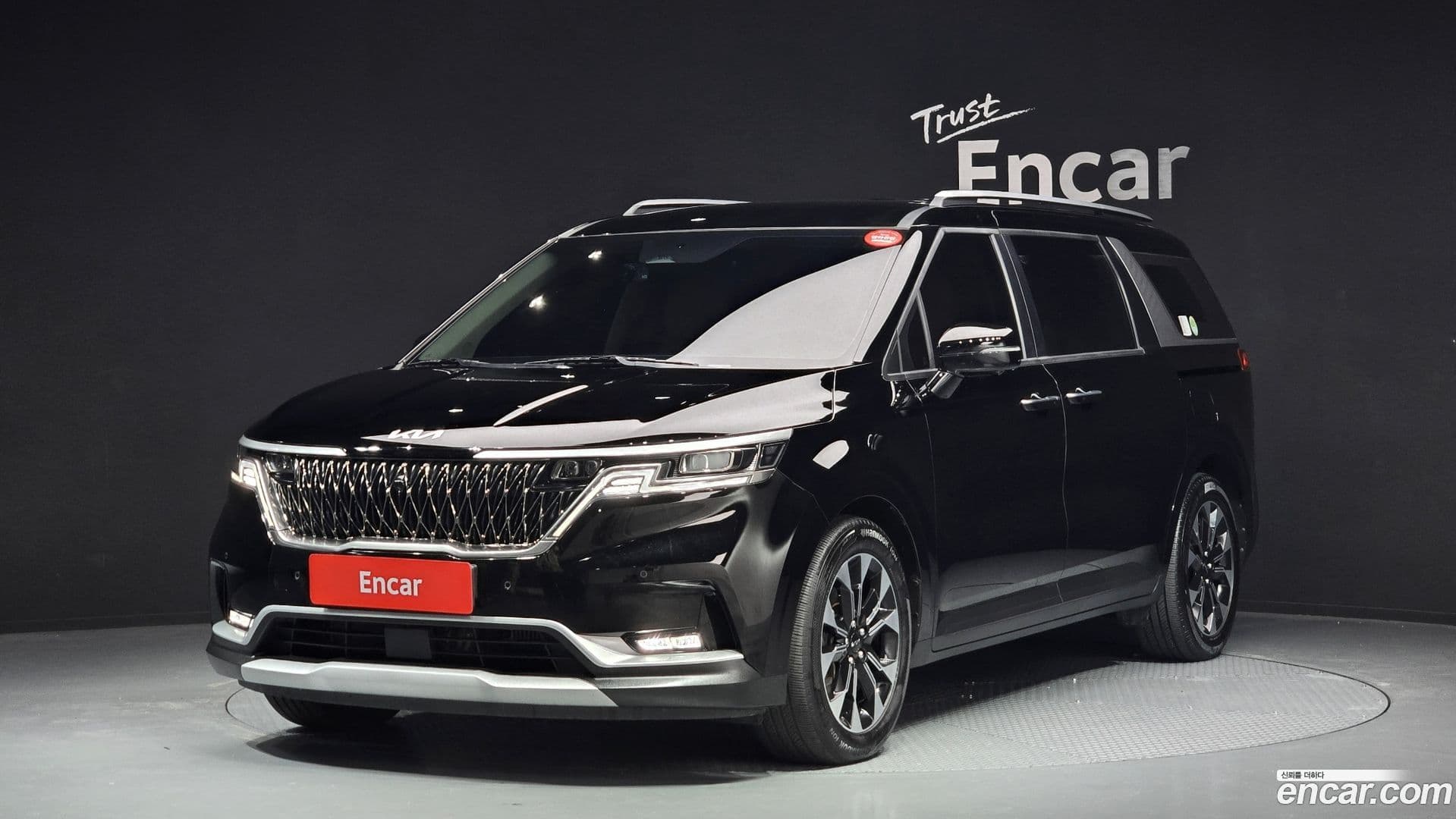 Main__Slider__Photo:Canival Kia 2022.3-0