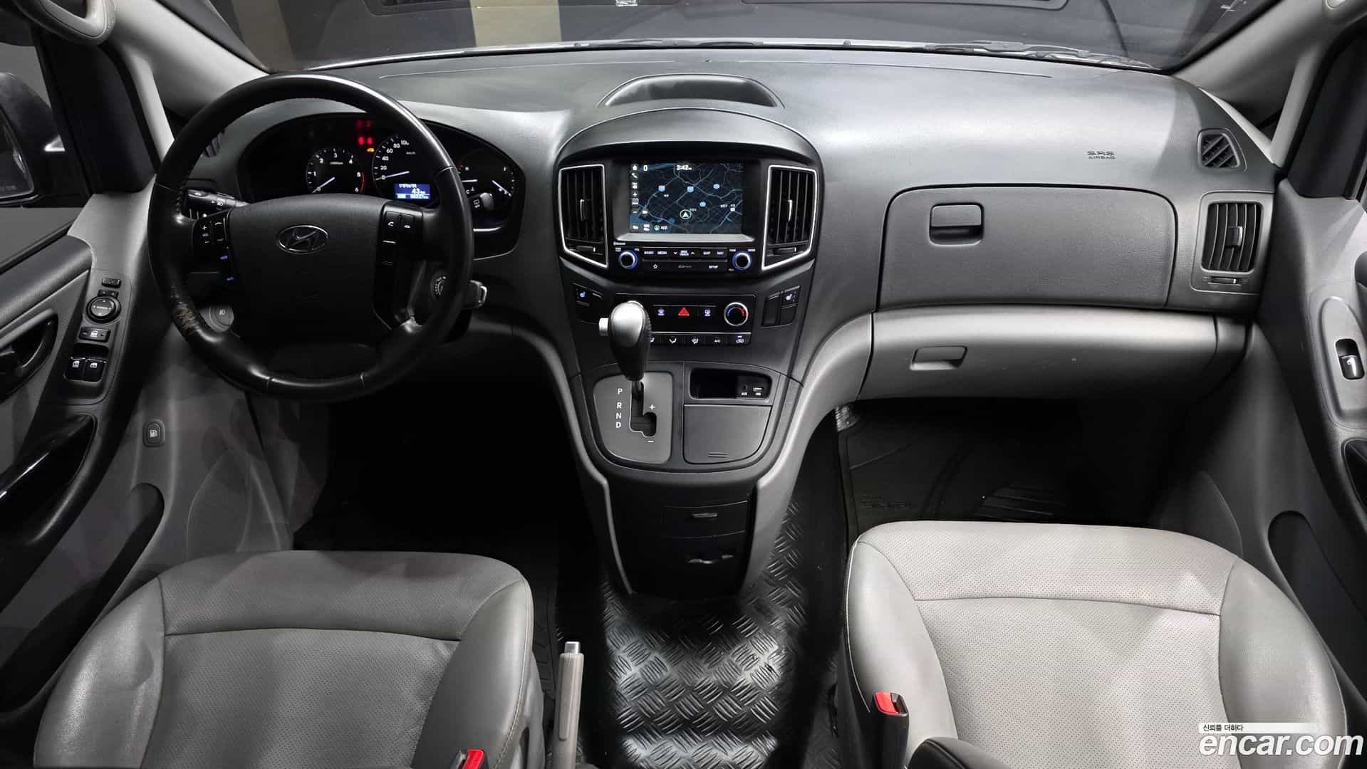 Starex Hyundai 2018.9-INNER-007