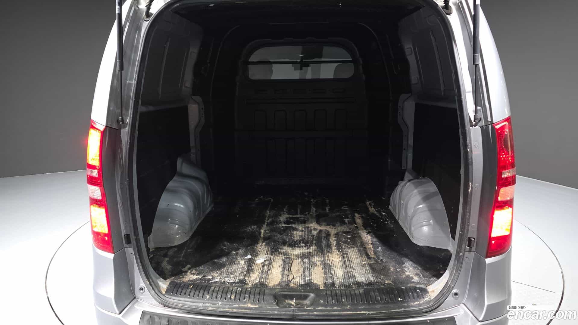 Starex Hyundai 2018.9-OPTION-024