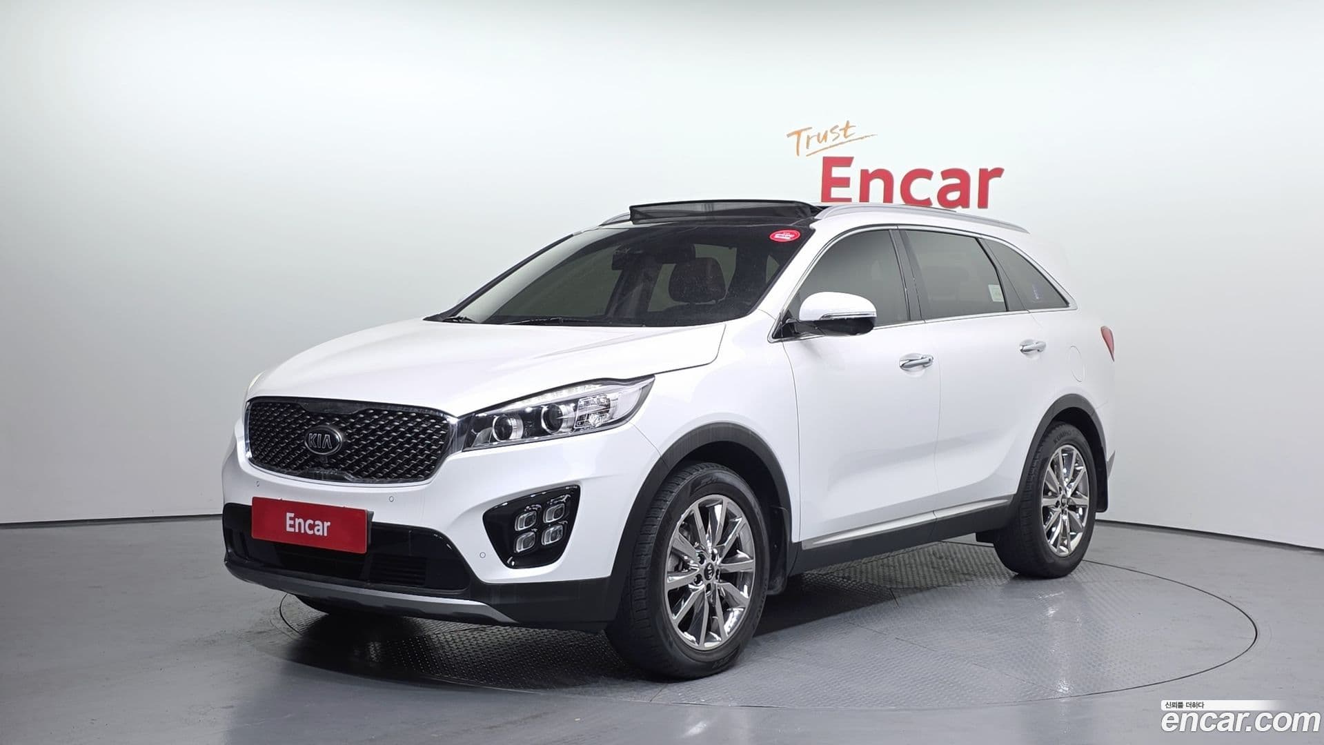 Main__Slider__Photo:Sorento Kia 2016.9-0