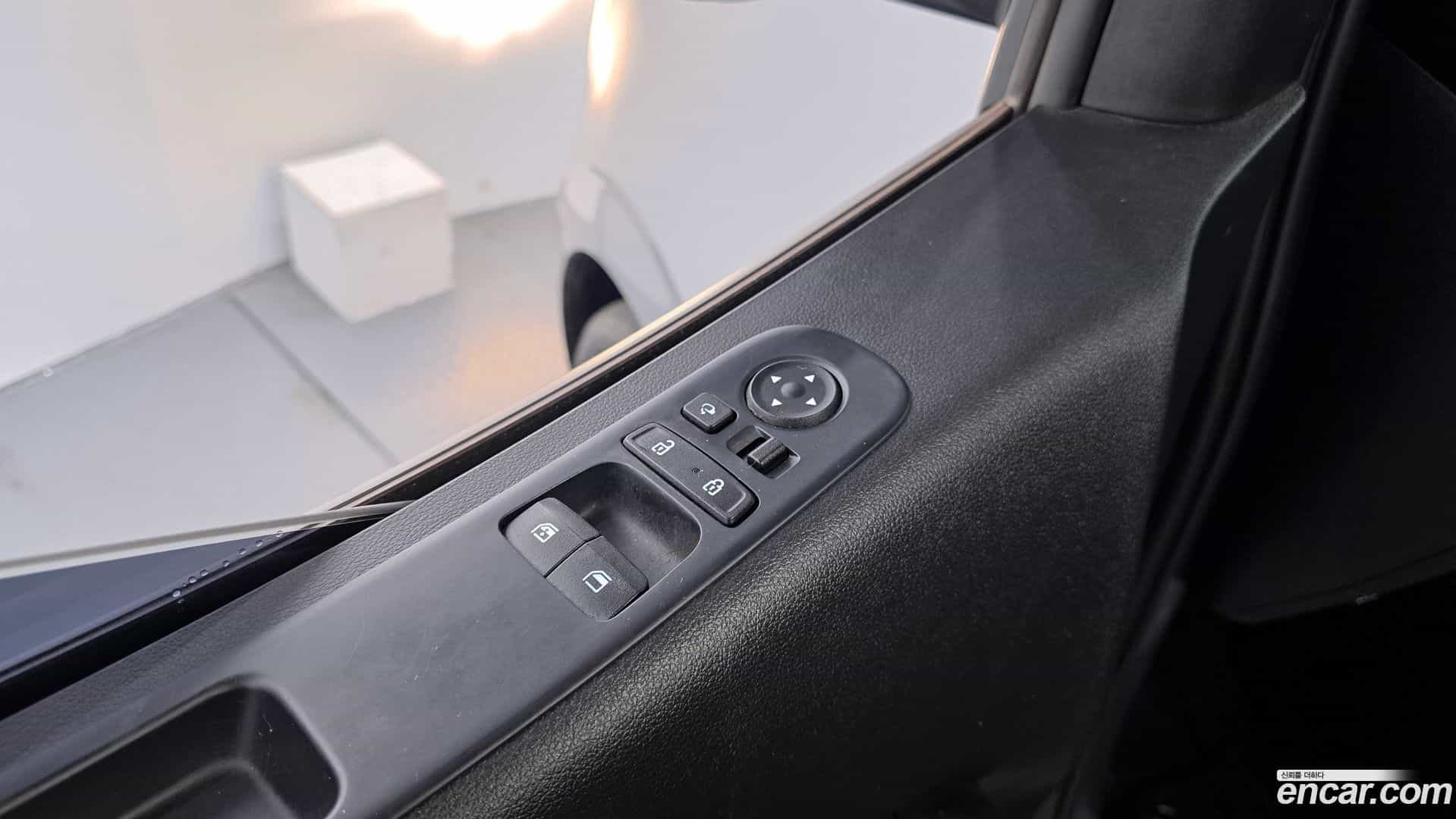 Staria Hyundai 2023.4-OPTION-018