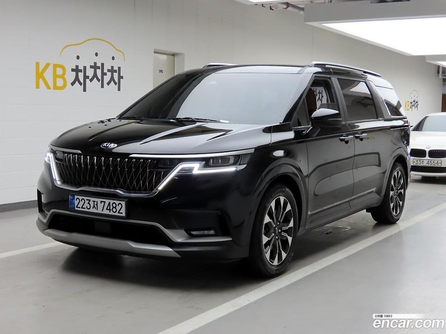 Main__Slider__Photo:Canival Kia 2021.2-0