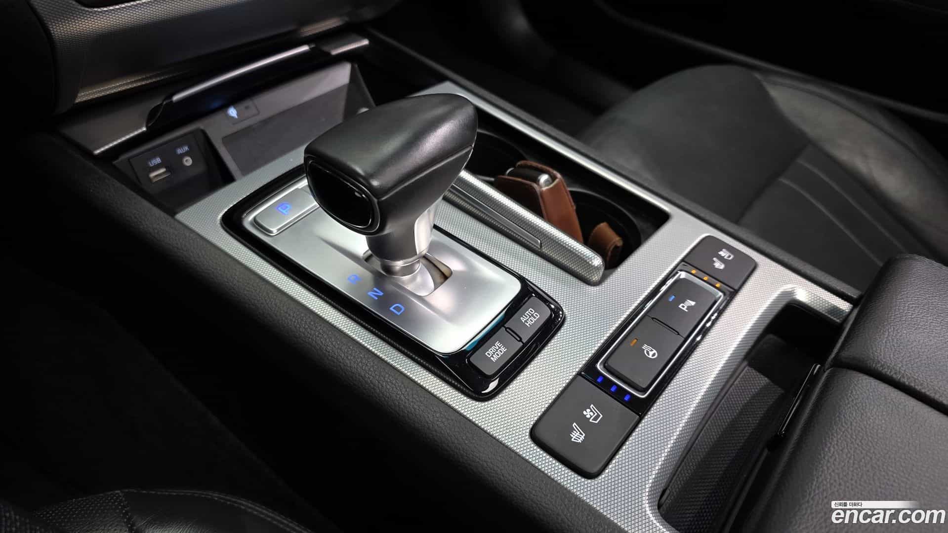 G80 Genesis 2016.10-INNER-009