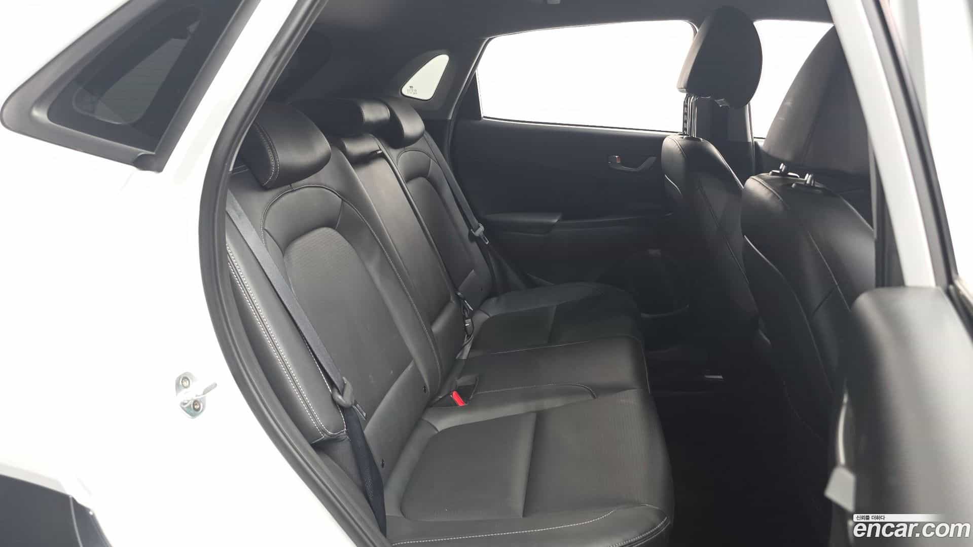 Kona Hyundai 2017.8-OPTION-016