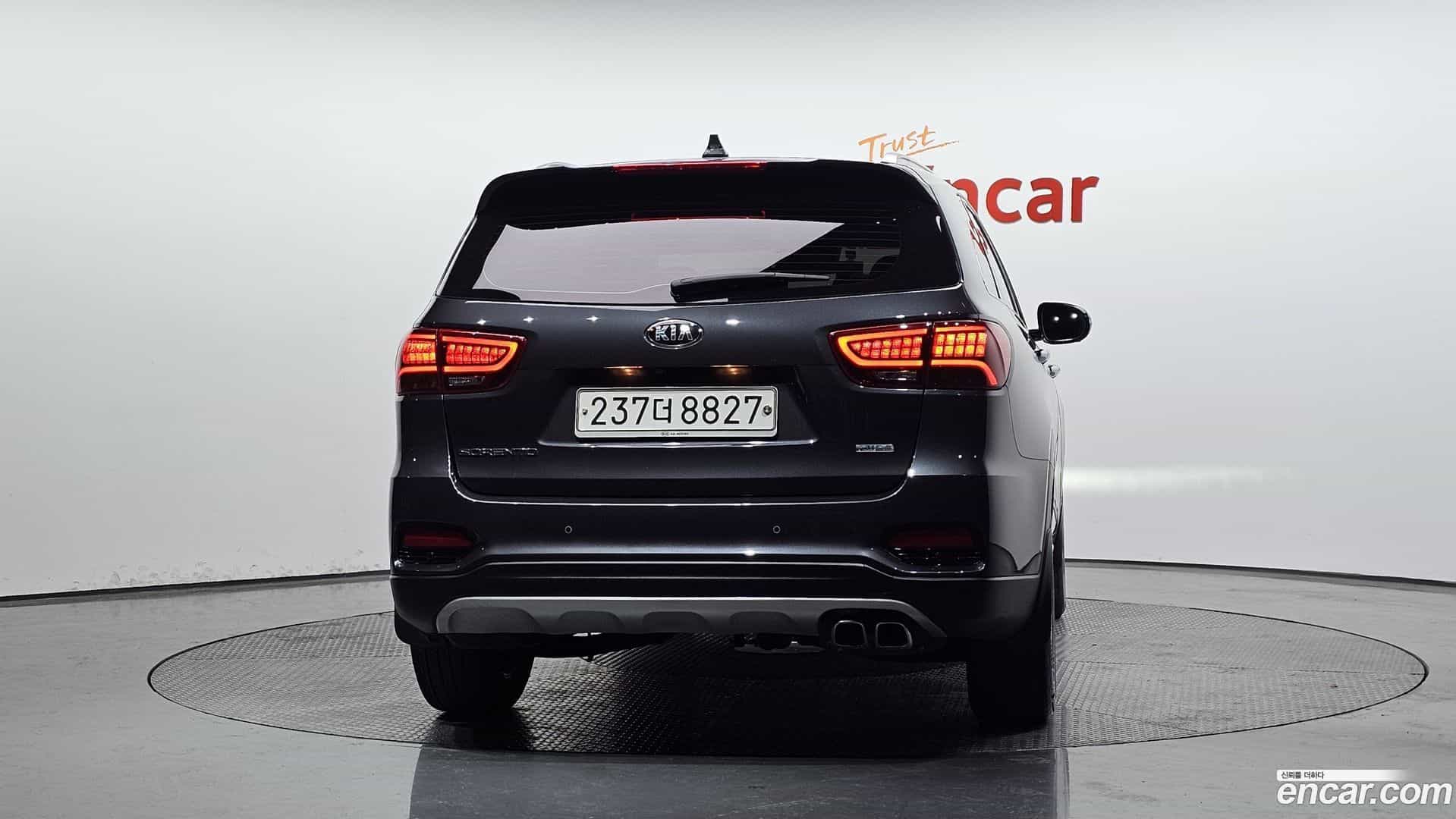 Sorento Kia 2019.11-OUTER-004