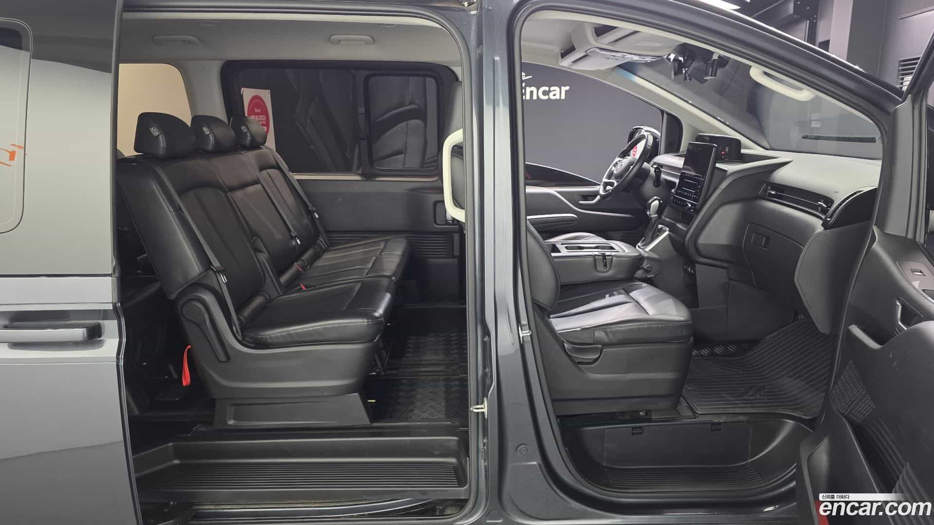 Staria Hyundai 2021.6-OPTION-024