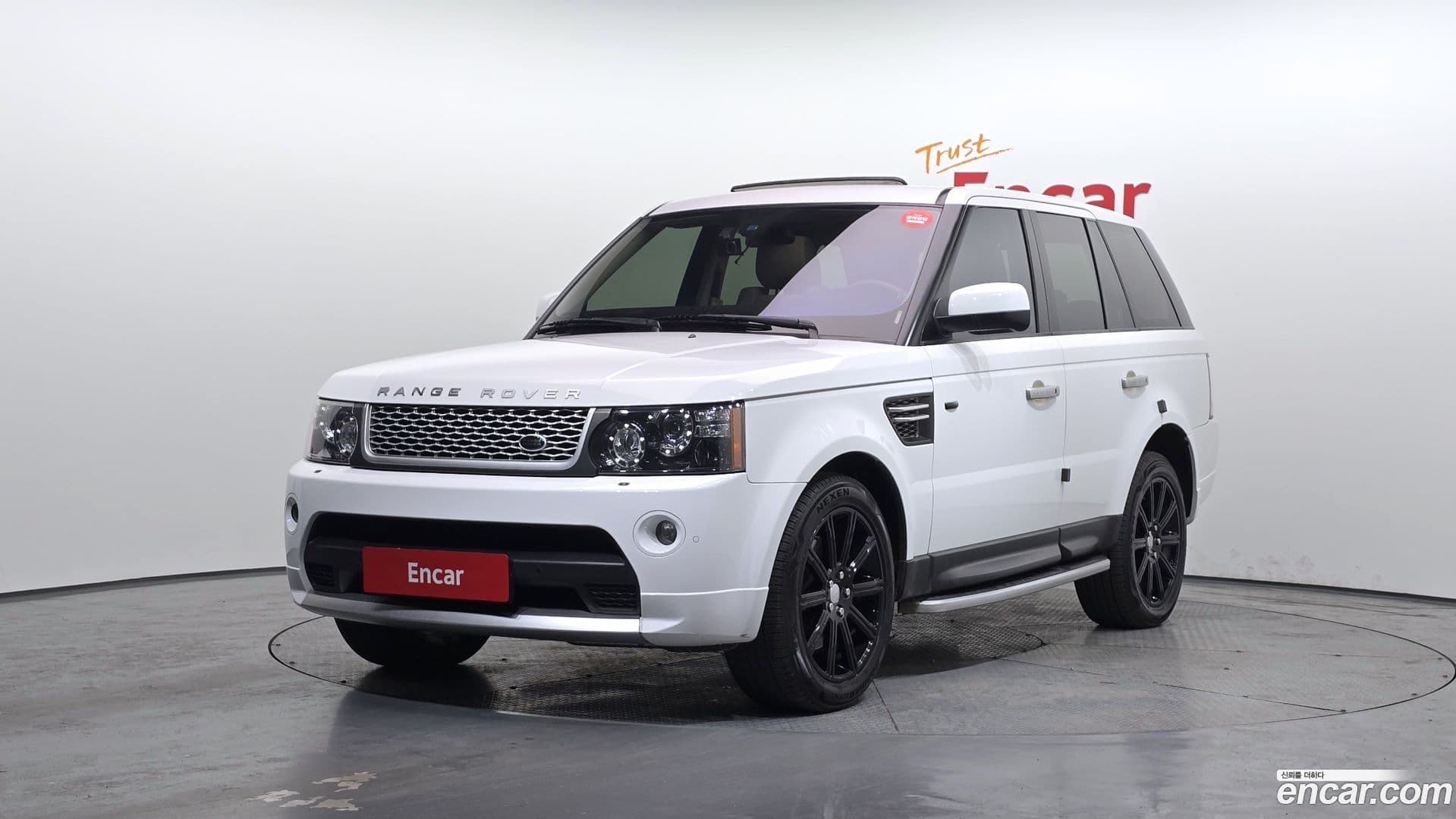 Main__Slider__Photo:Range Rover Sport Land Rover 2013.3-0