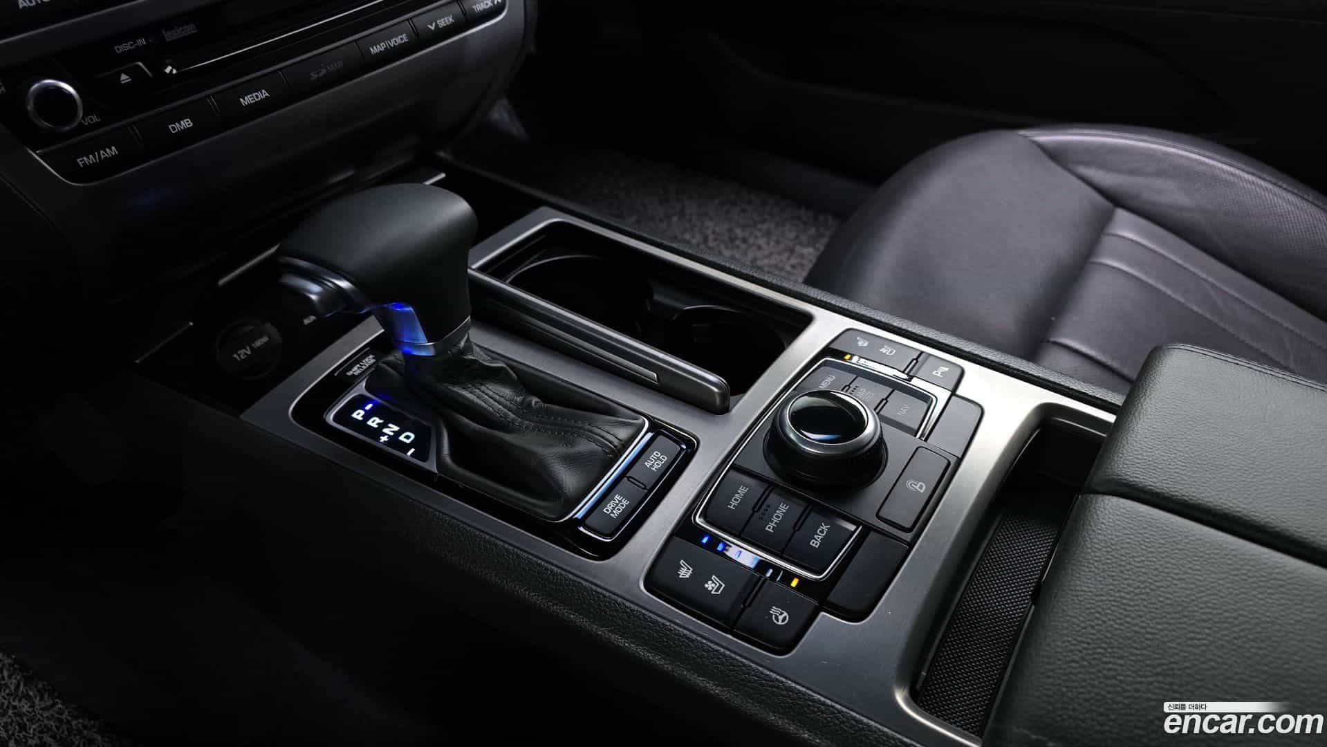 Genesis Hyundai 2014.7-INNER-009