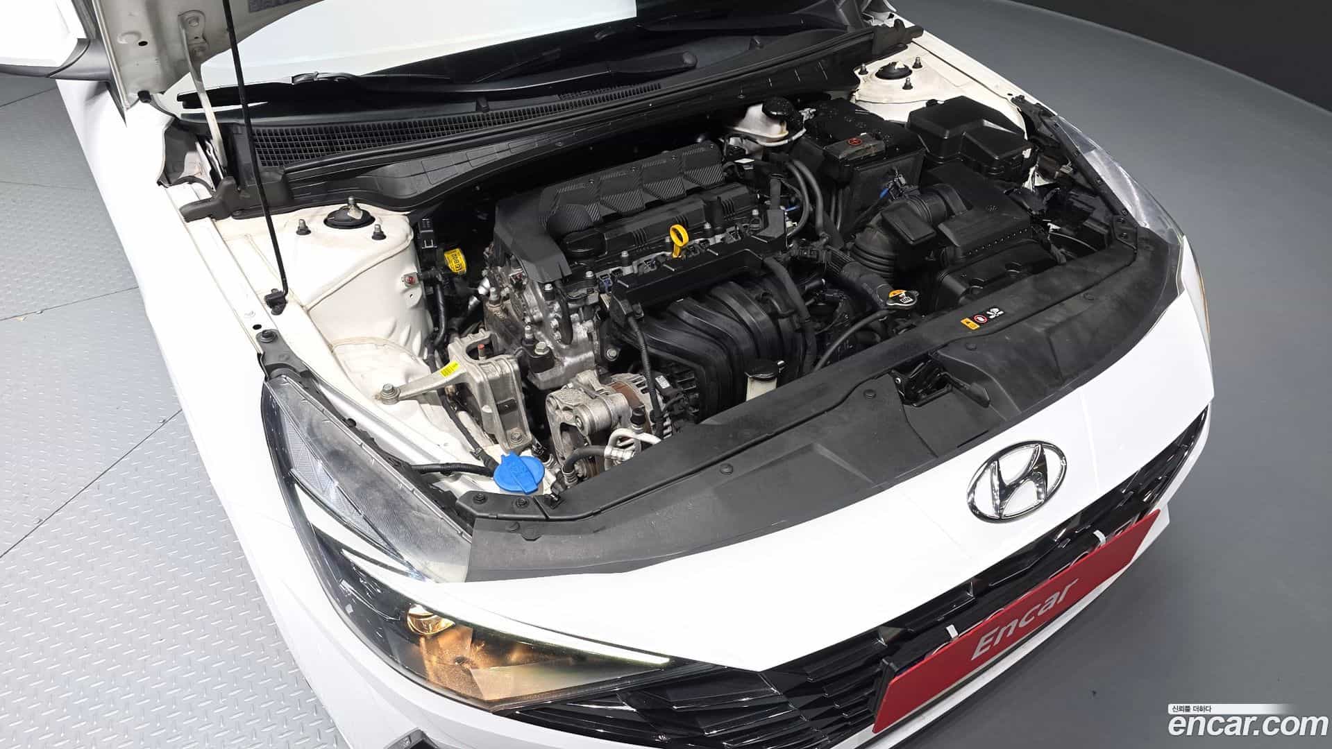 AVANTE Hyundai 2021.1-INNER-006