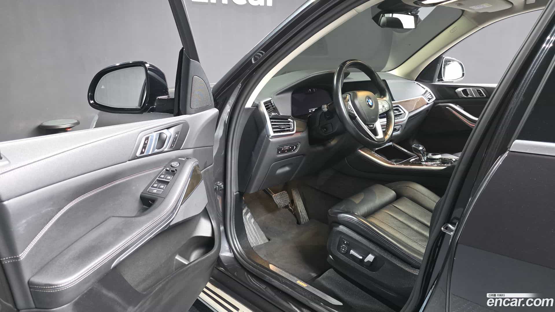 X5 BMW 2021.10-INNER-010