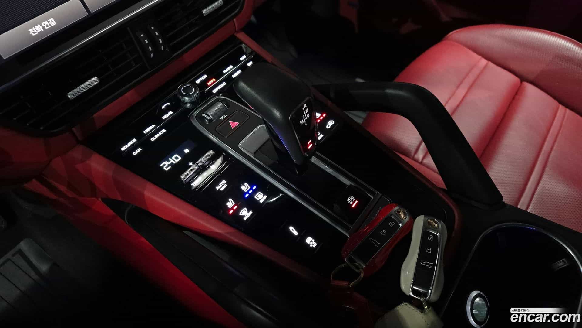 Cayenne Porsche 2022.7-INNER-009
