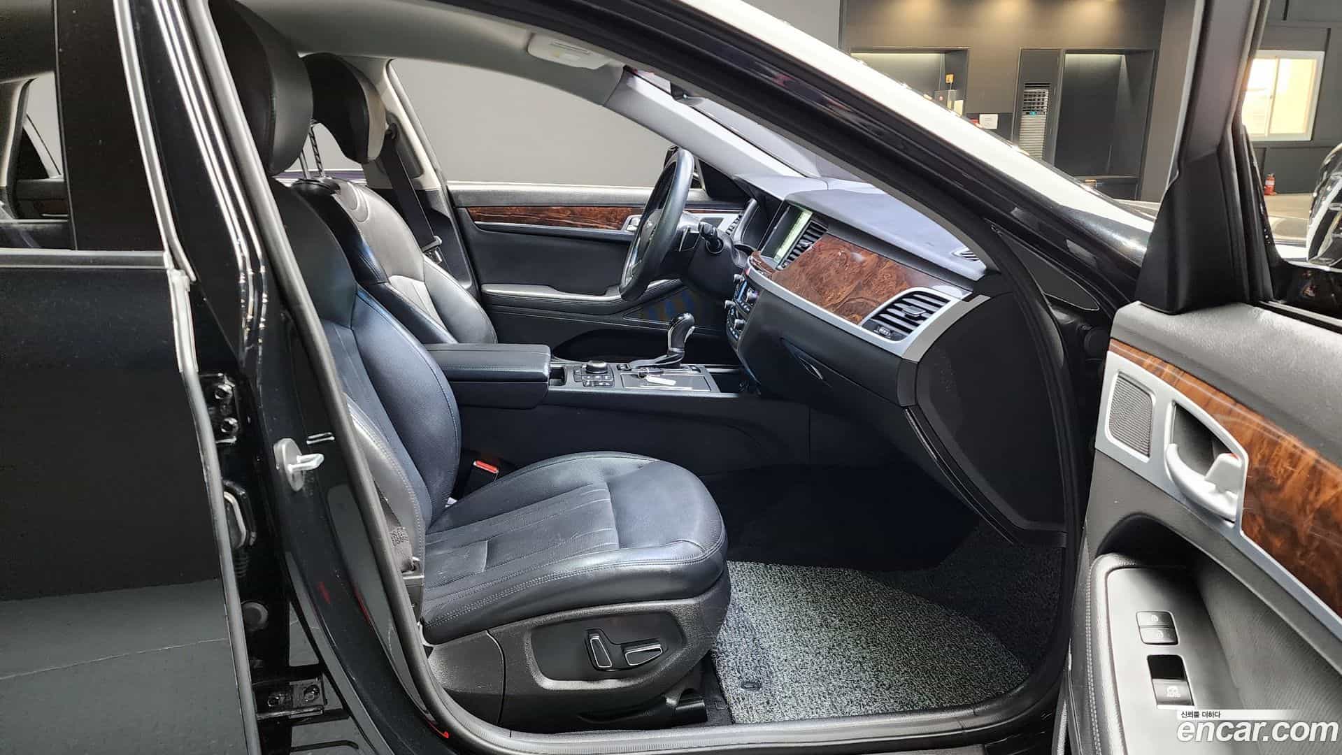 Genesis Hyundai 2014.5-INNER-010