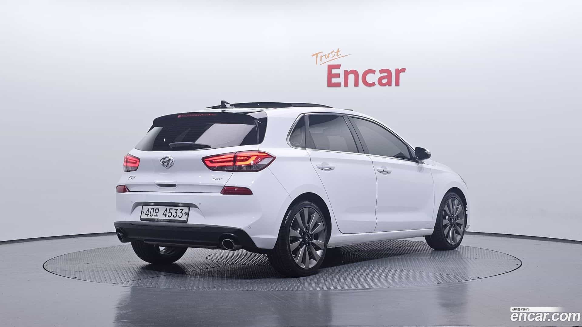 i30 Hyundai 2017.2-OUTER-002