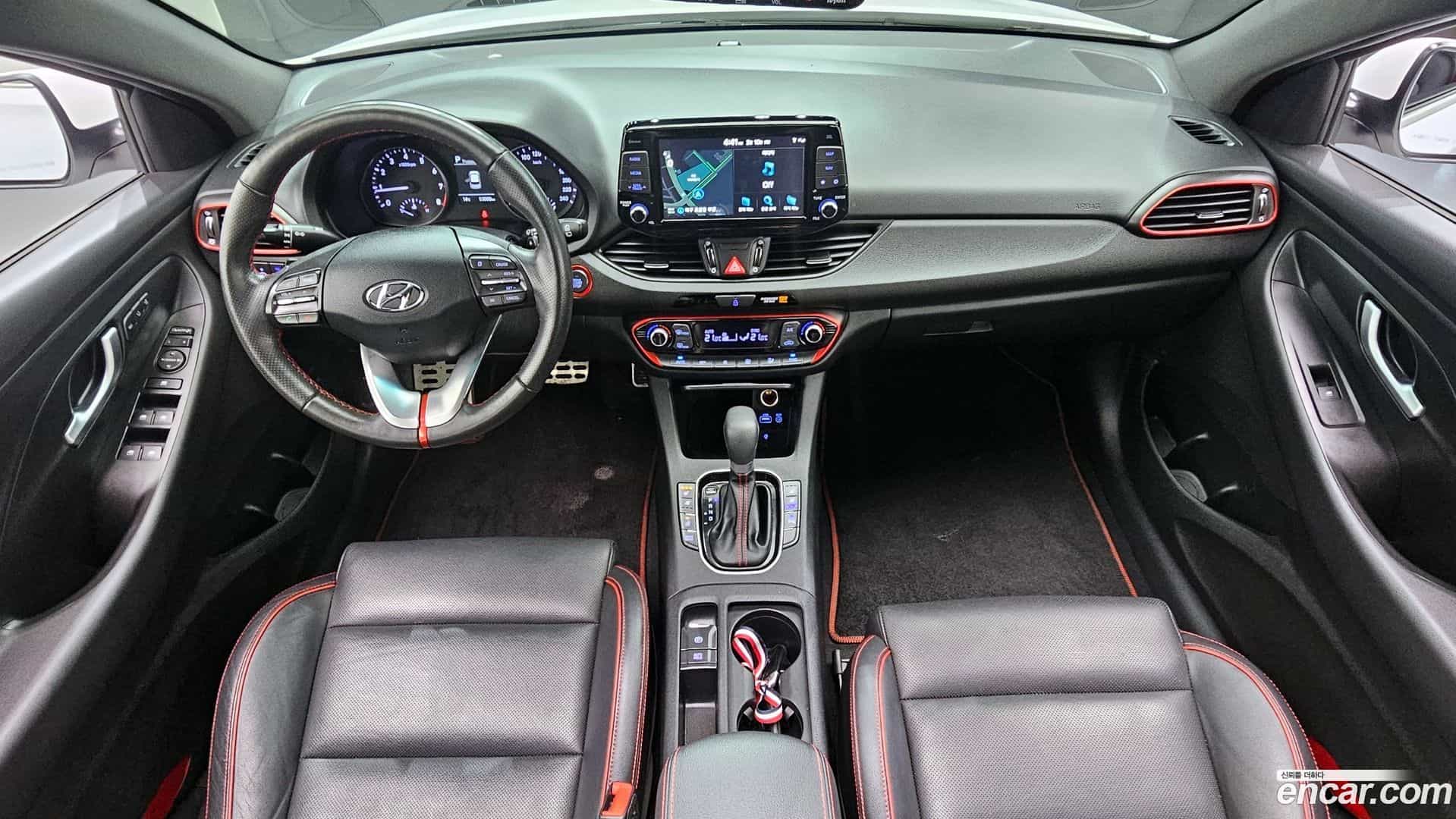i30 Hyundai 2017.2-INNER-007
