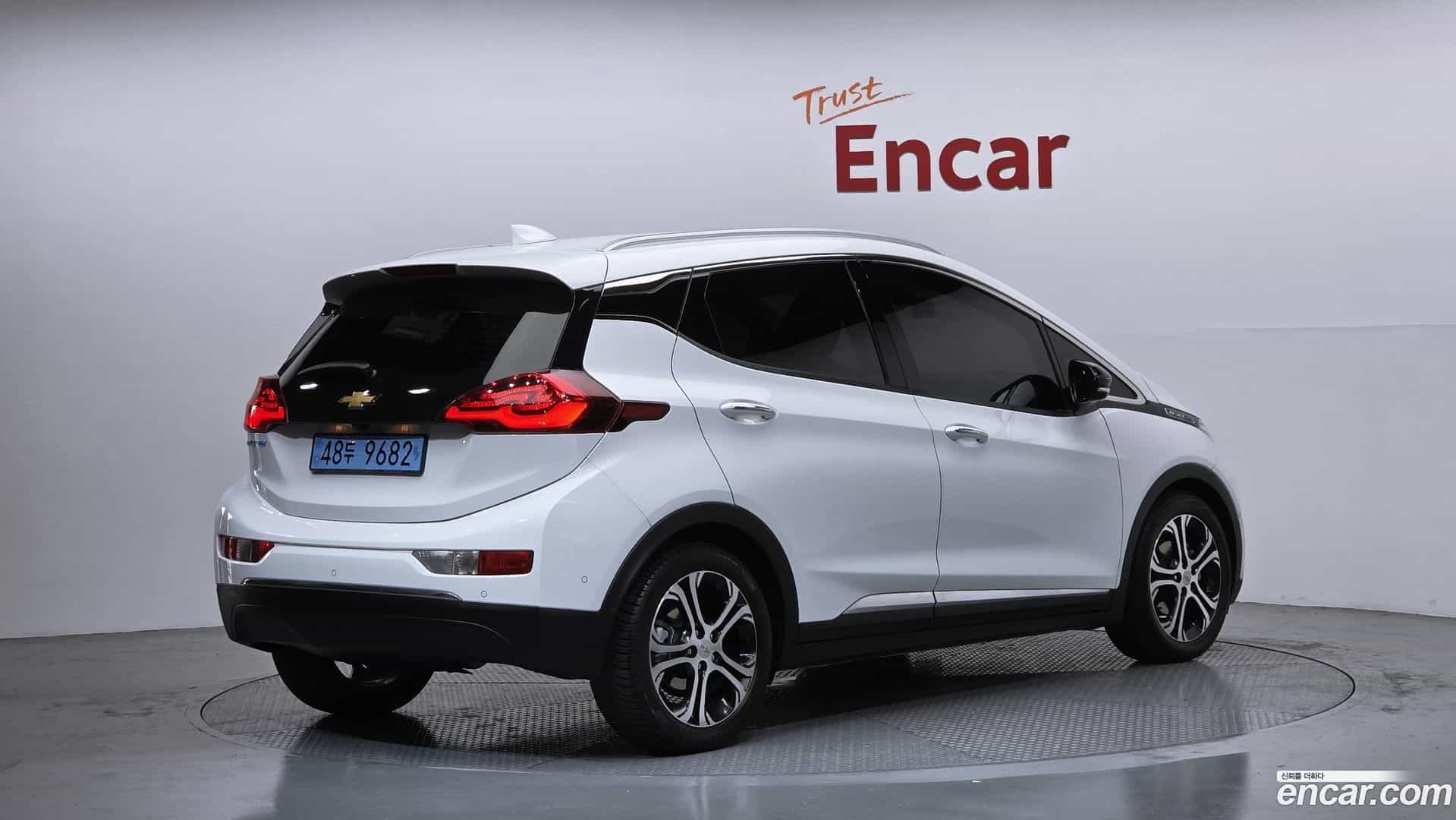 Bolt EV Chevrolet 2021.4-OUTER-002