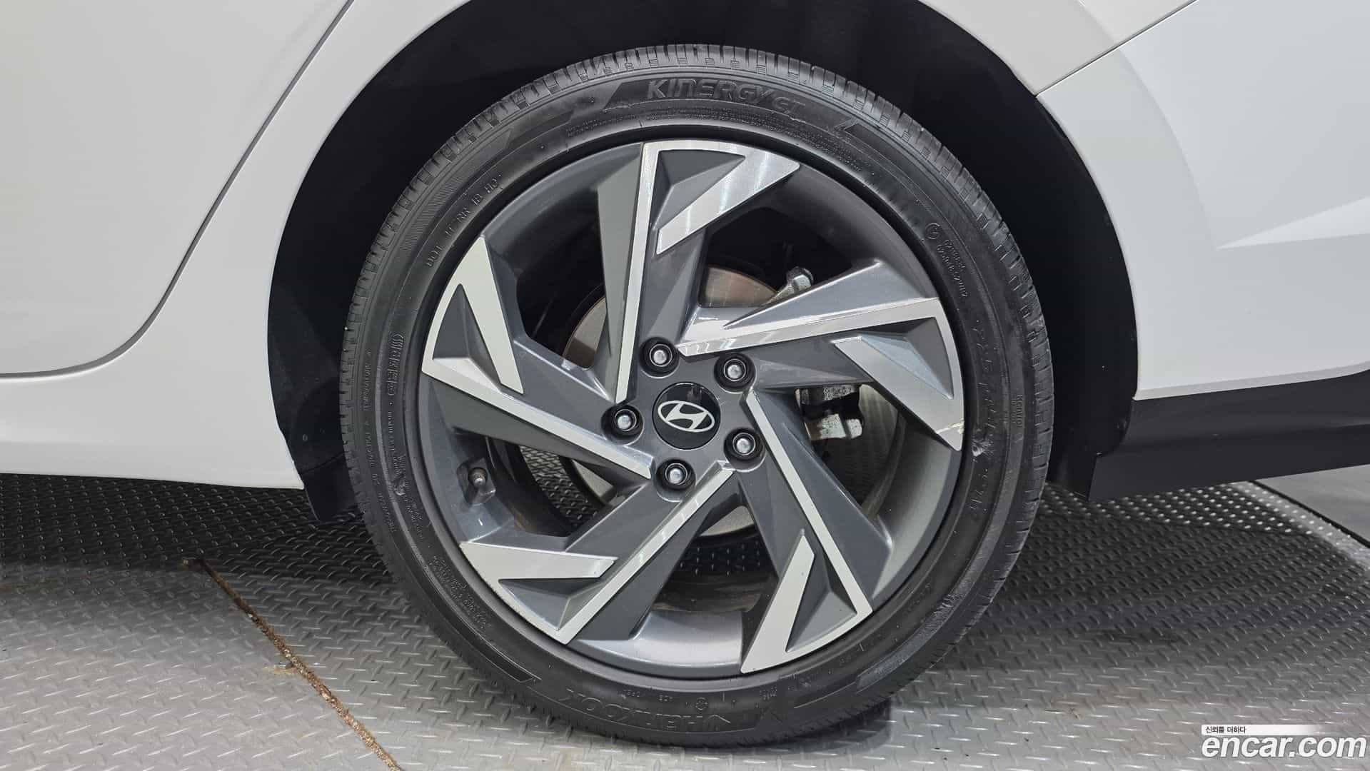 AVANTE Hyundai 2023.6-OUTER-005