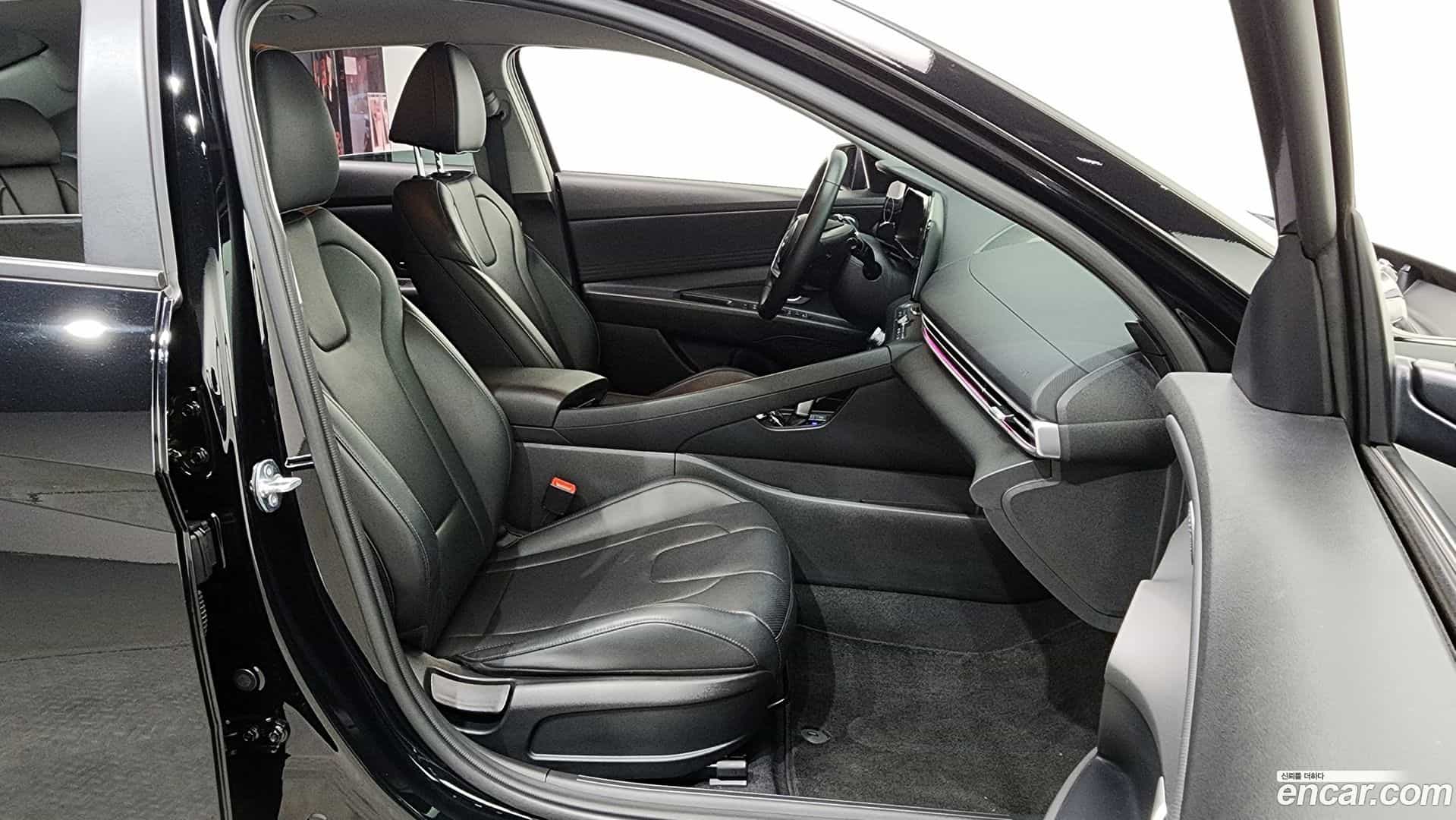 AVANTE Hyundai 2023.8-OPTION-016