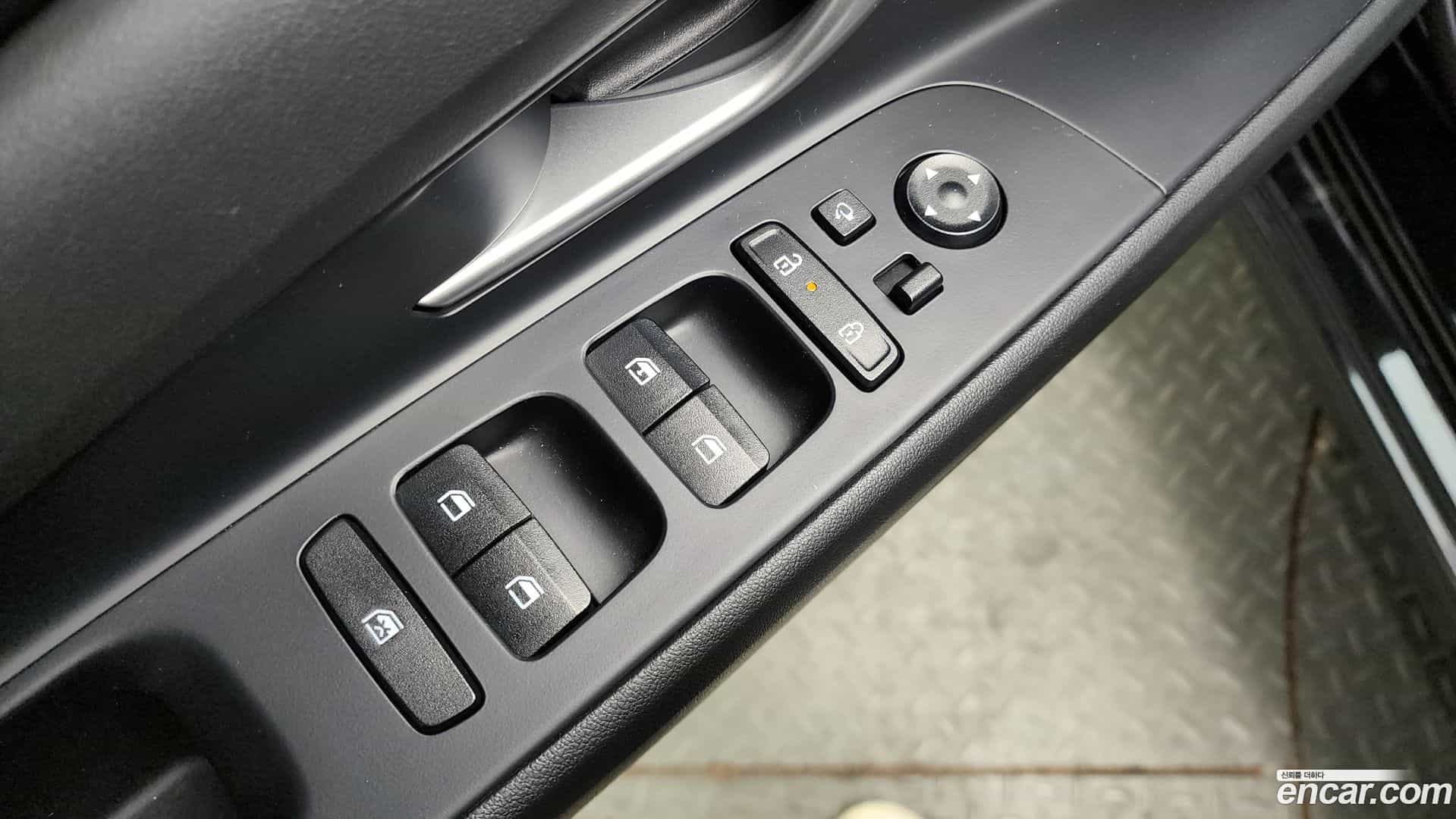 AVANTE Hyundai 2023.8-OPTION-017